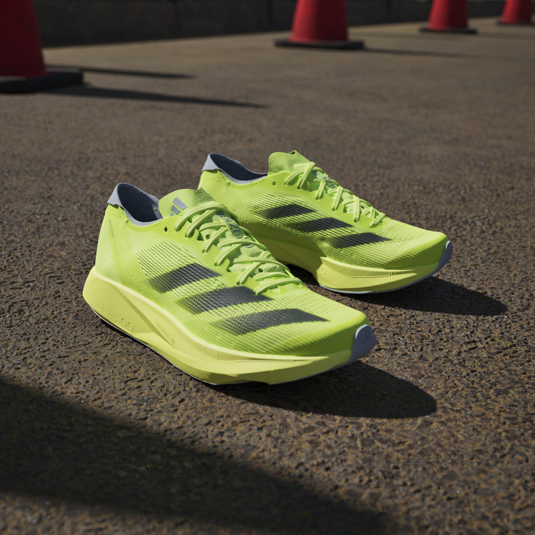 product/a/d/adidas_ih5715_21_footwear_photography_heromrktng_view_8-nw091625.jpg