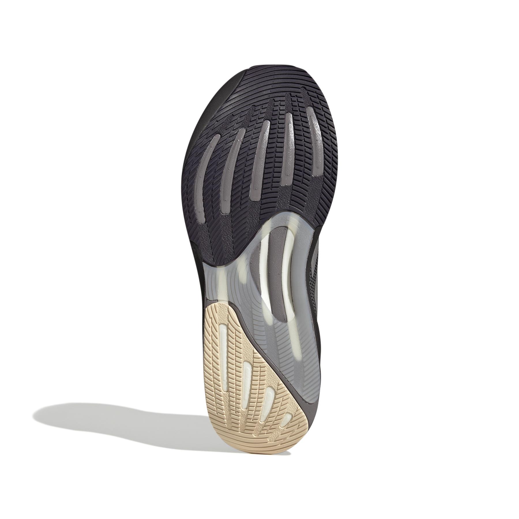 product/a/d/adidas_ih8701_4_footwear_photography_bottom_view_white-nw091625.jpg