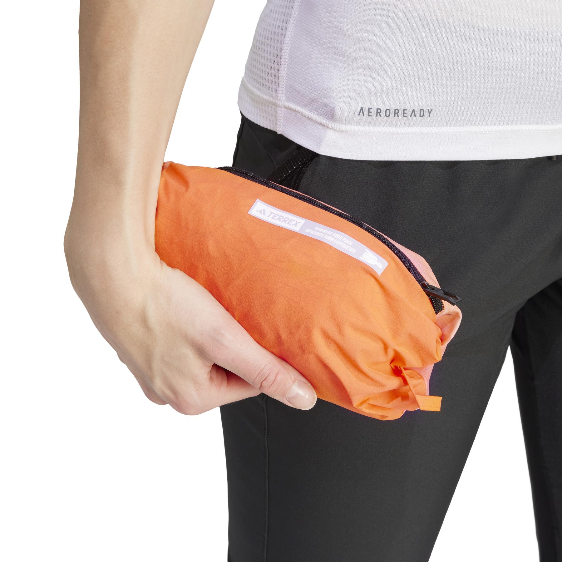 product/a/d/adidas_ip1499_9_apparel_on_model_detail_view_2_white-nw040524x.jpg