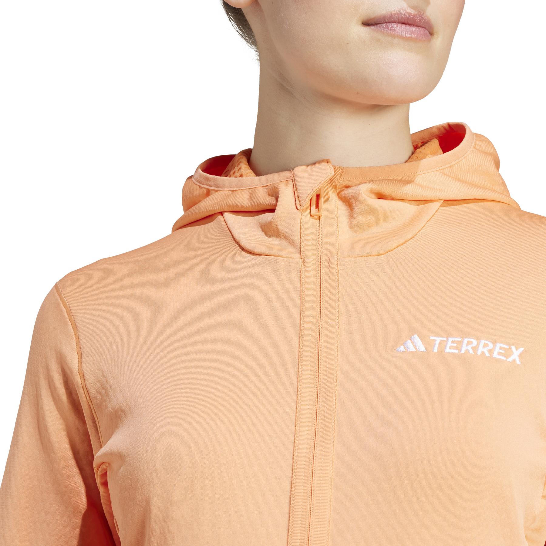 product/a/d/adidas_iq3729_7_apparel_on_model_detail_view_1_white.jpg