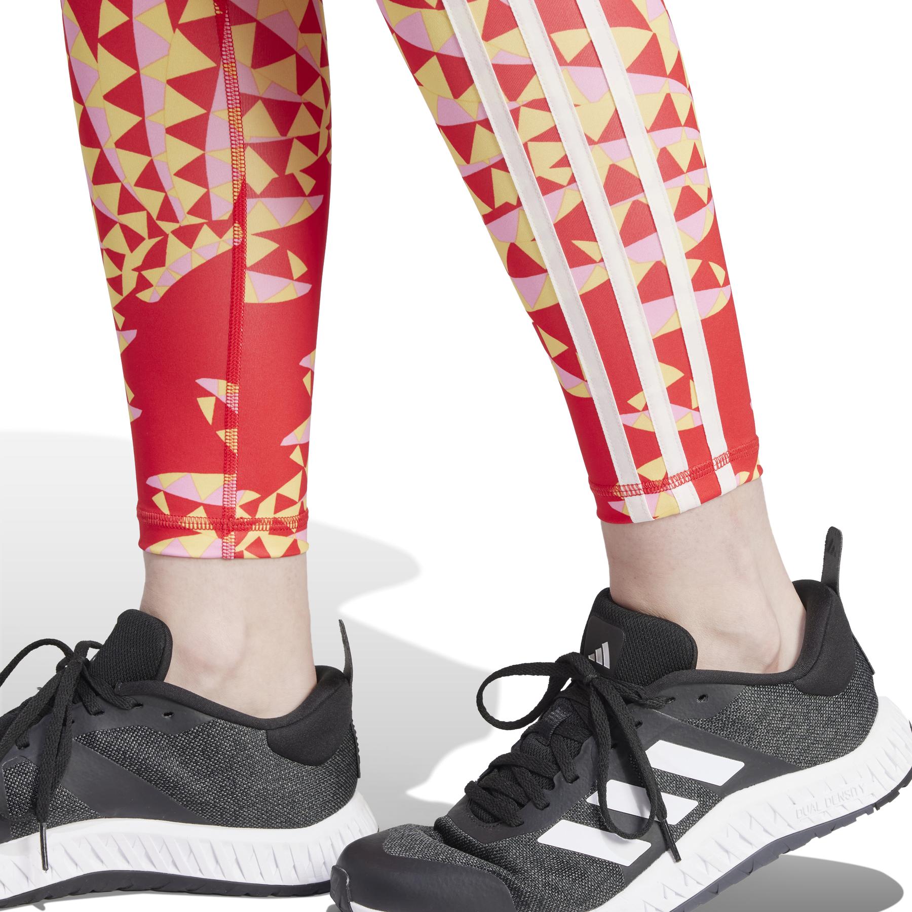 product/a/d/adidas_iq4509_7_apparel_on_model_detail_view_2_white.jpg