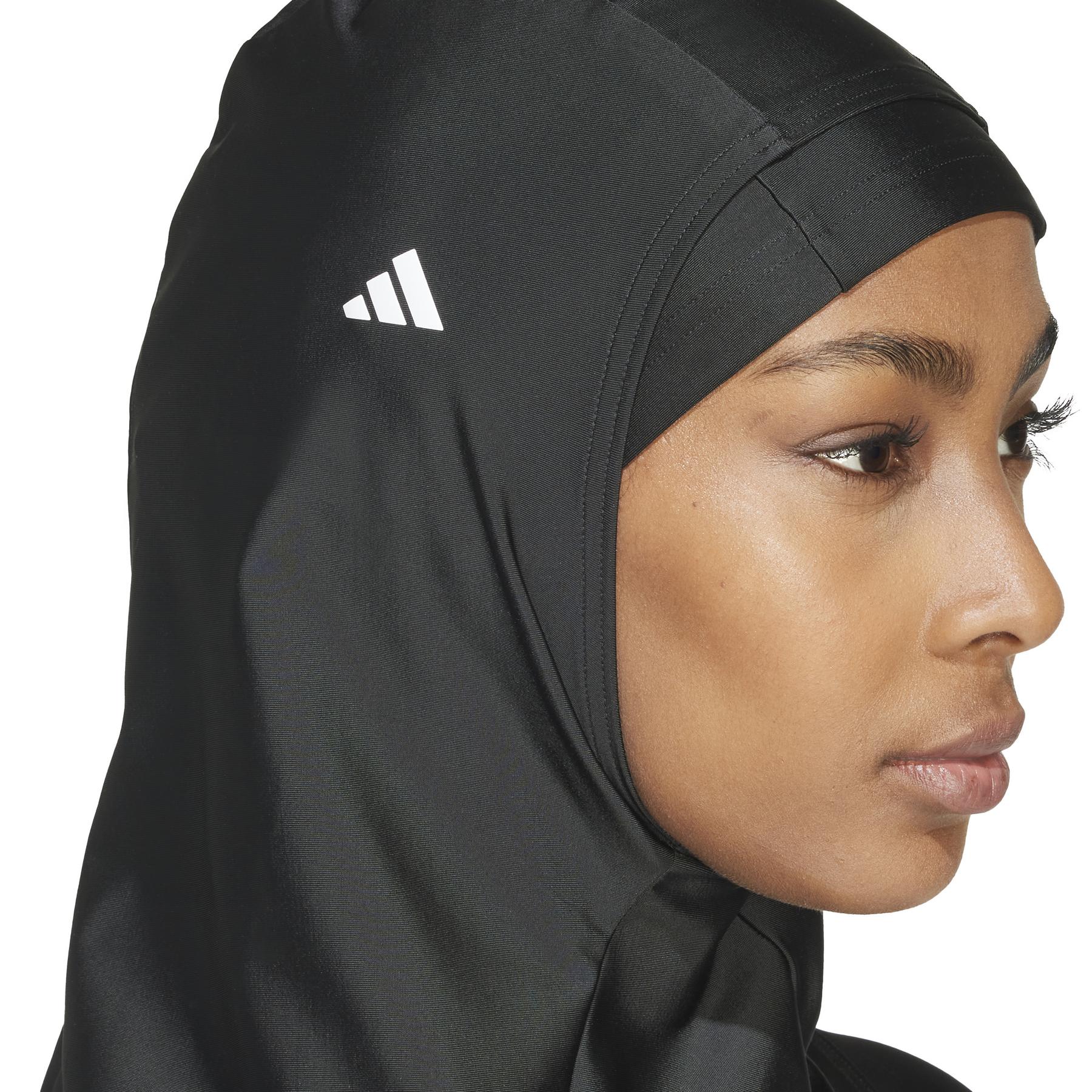 product/a/d/adidas_ir7487_14_apparel_on_model_detail_view_3_white-nw032724.jpg