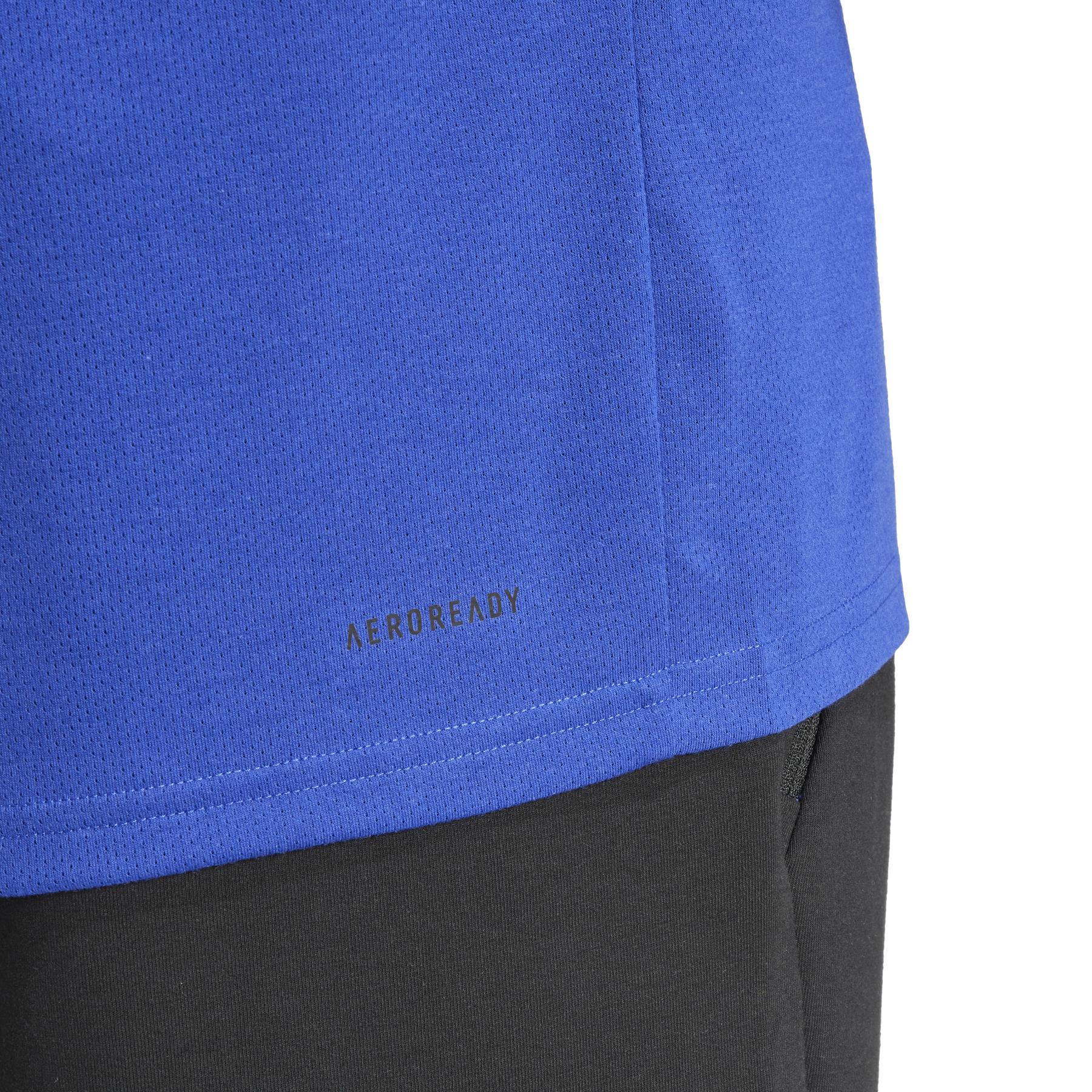 product/a/d/adidas_iw3319_8_apparel_on_model_detail_view_2_white.jpg