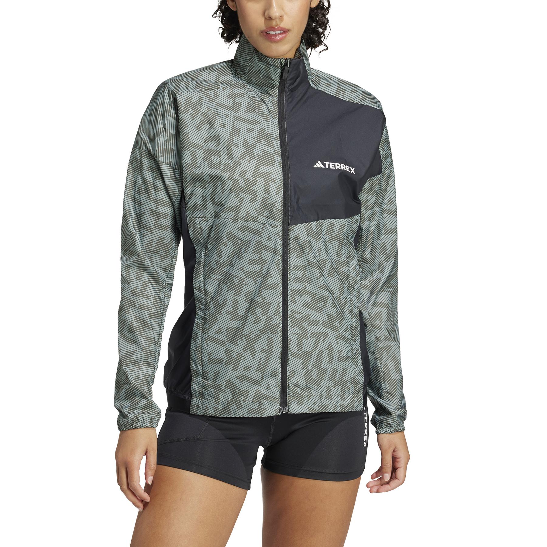 product/a/d/adidas_iw9246_4_apparel_on_model_front_view_white.jpg