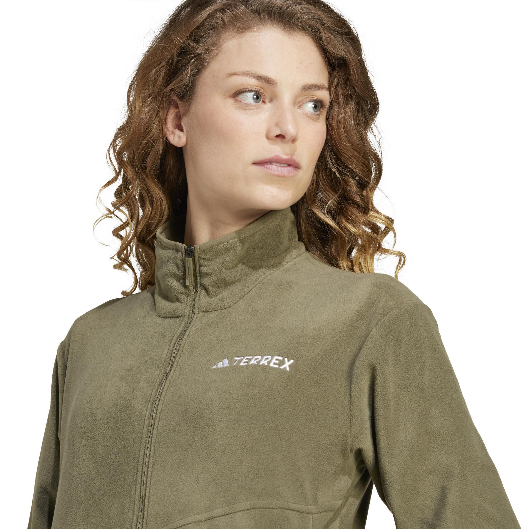 product/a/d/adidas_ix7711_7_apparel_on_model_detail_view_1_white.jpg