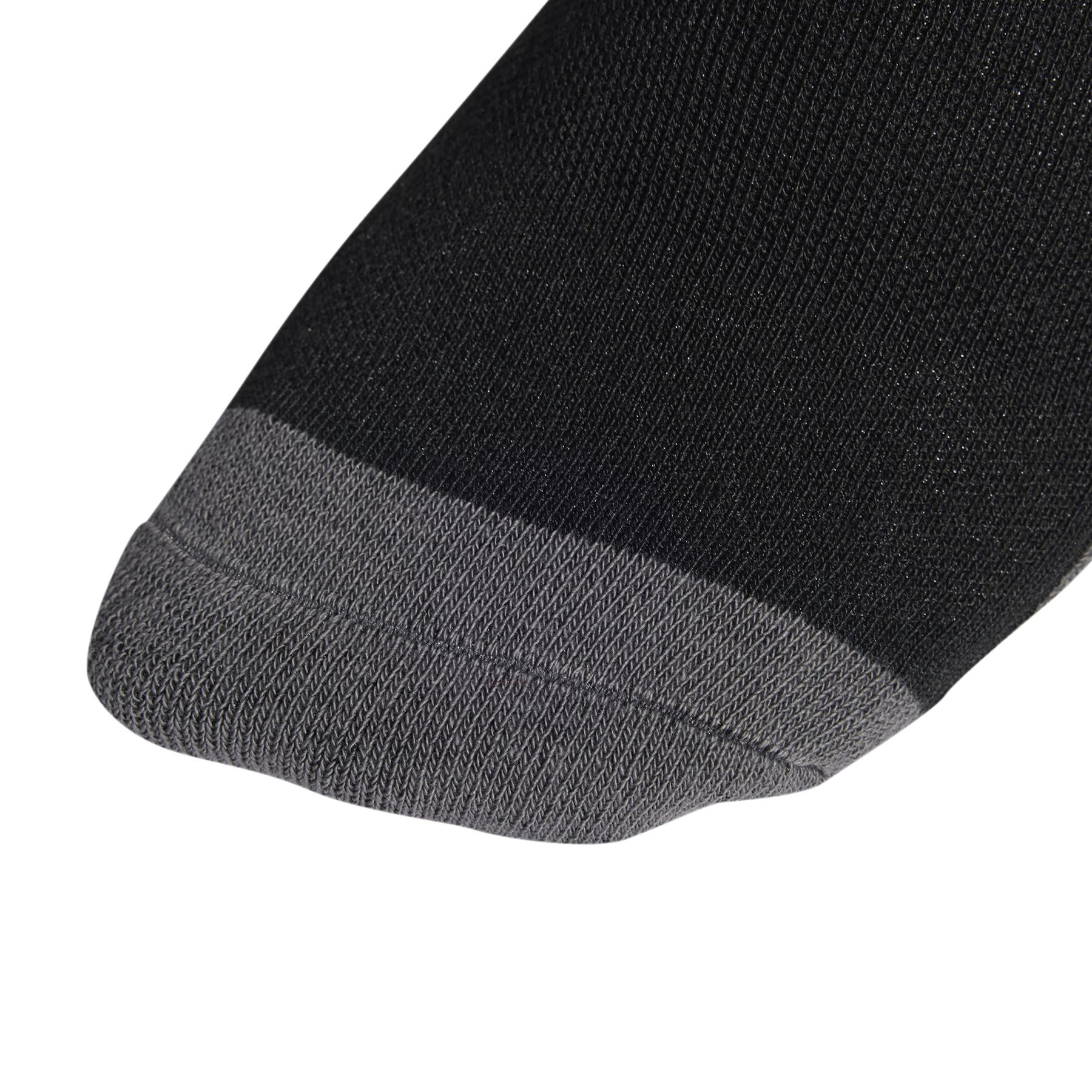 product/a/d/adidas_jc6455_black-gresix_5.jpg