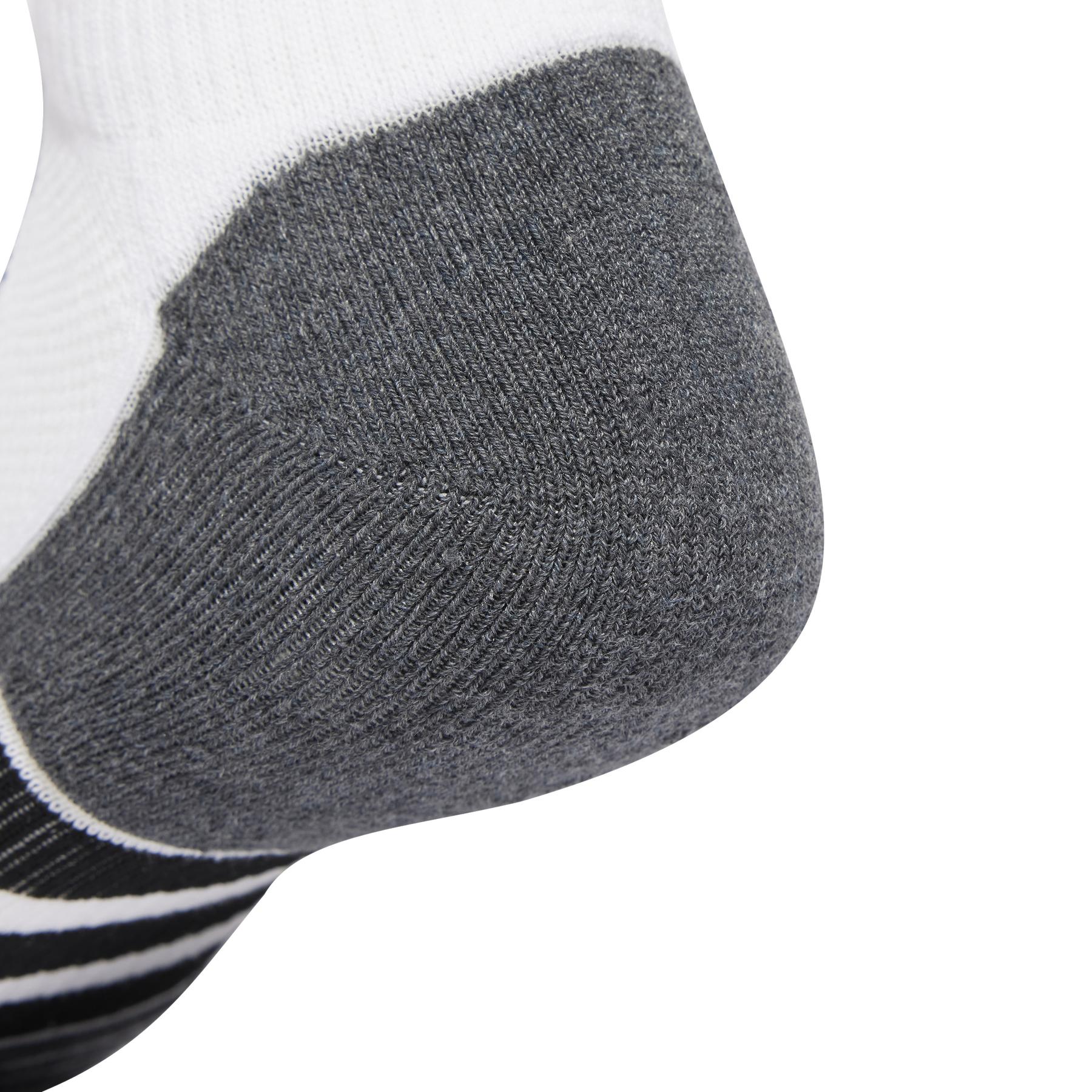 product/a/d/adidas_jd9569_white-black_3.jpg