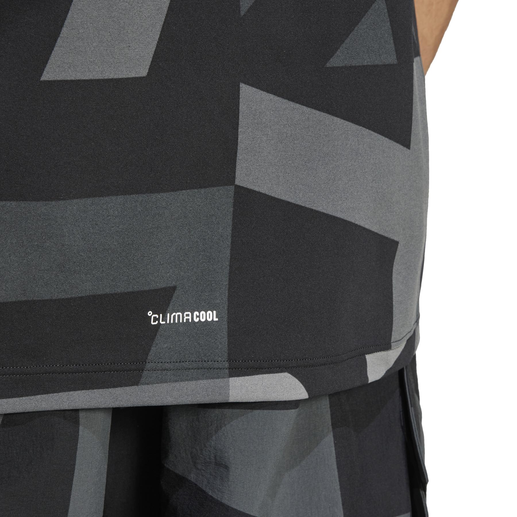 product/a/d/adidas_je0390_black-carbon_5.jpg