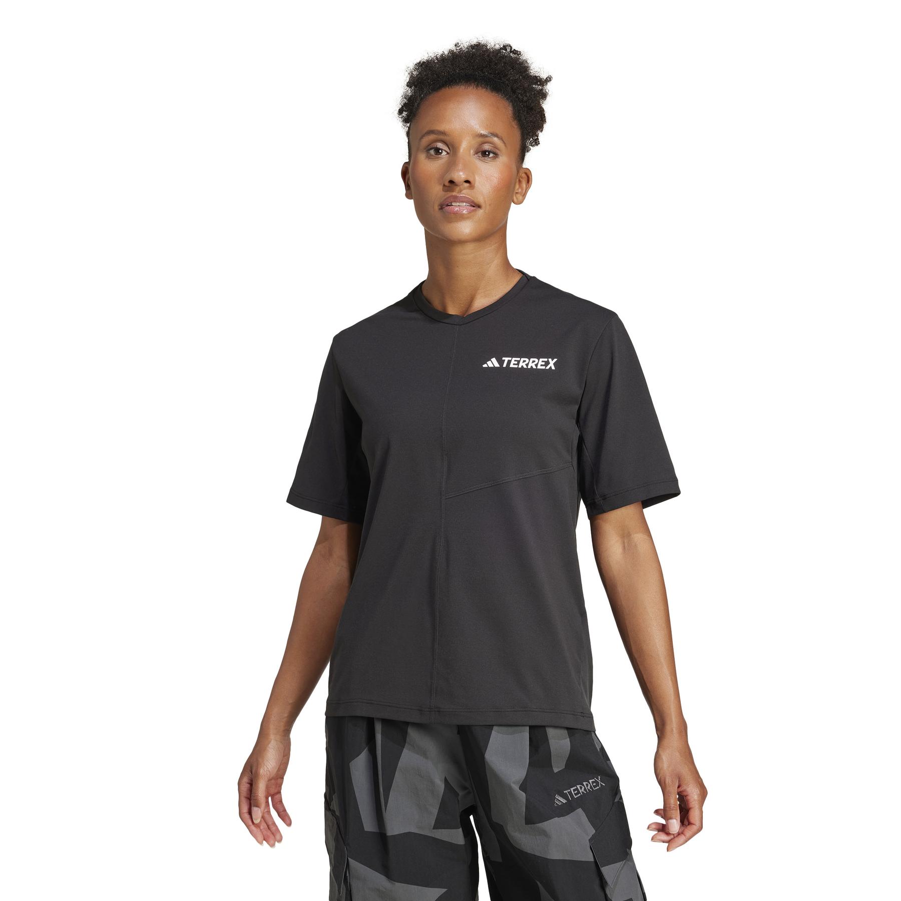 product/a/d/adidas_jf4186_black_2.jpg