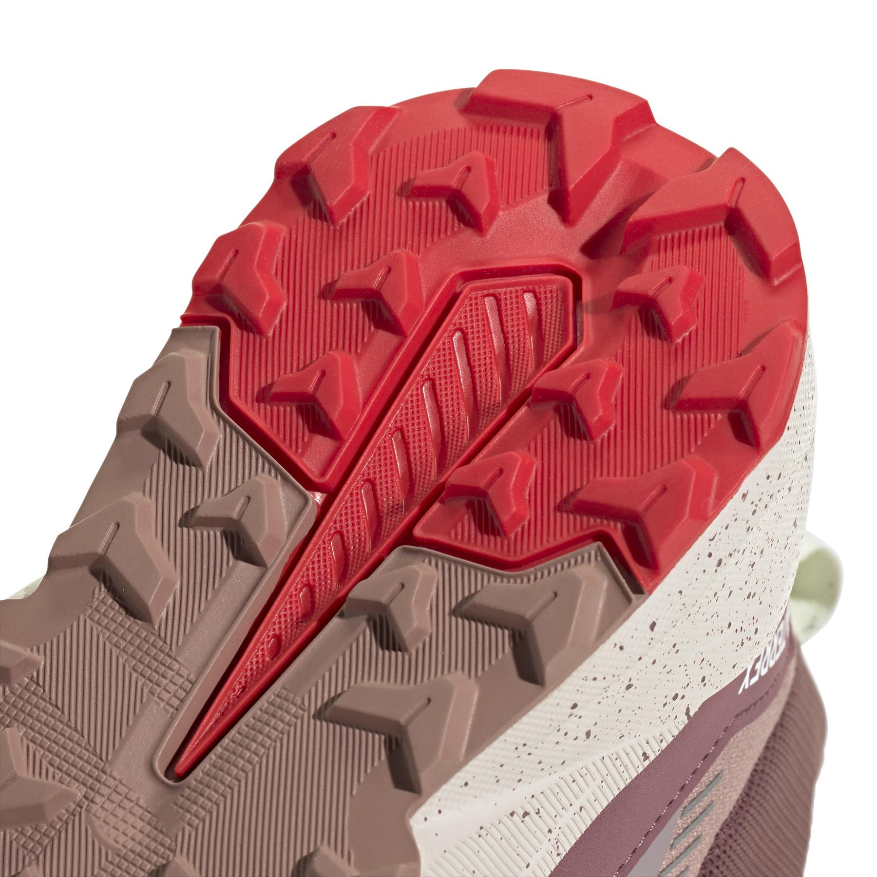 product/a/d/adidas_jh6345_8_footwear_photography_detail_view_1_white-nw091625.jpg