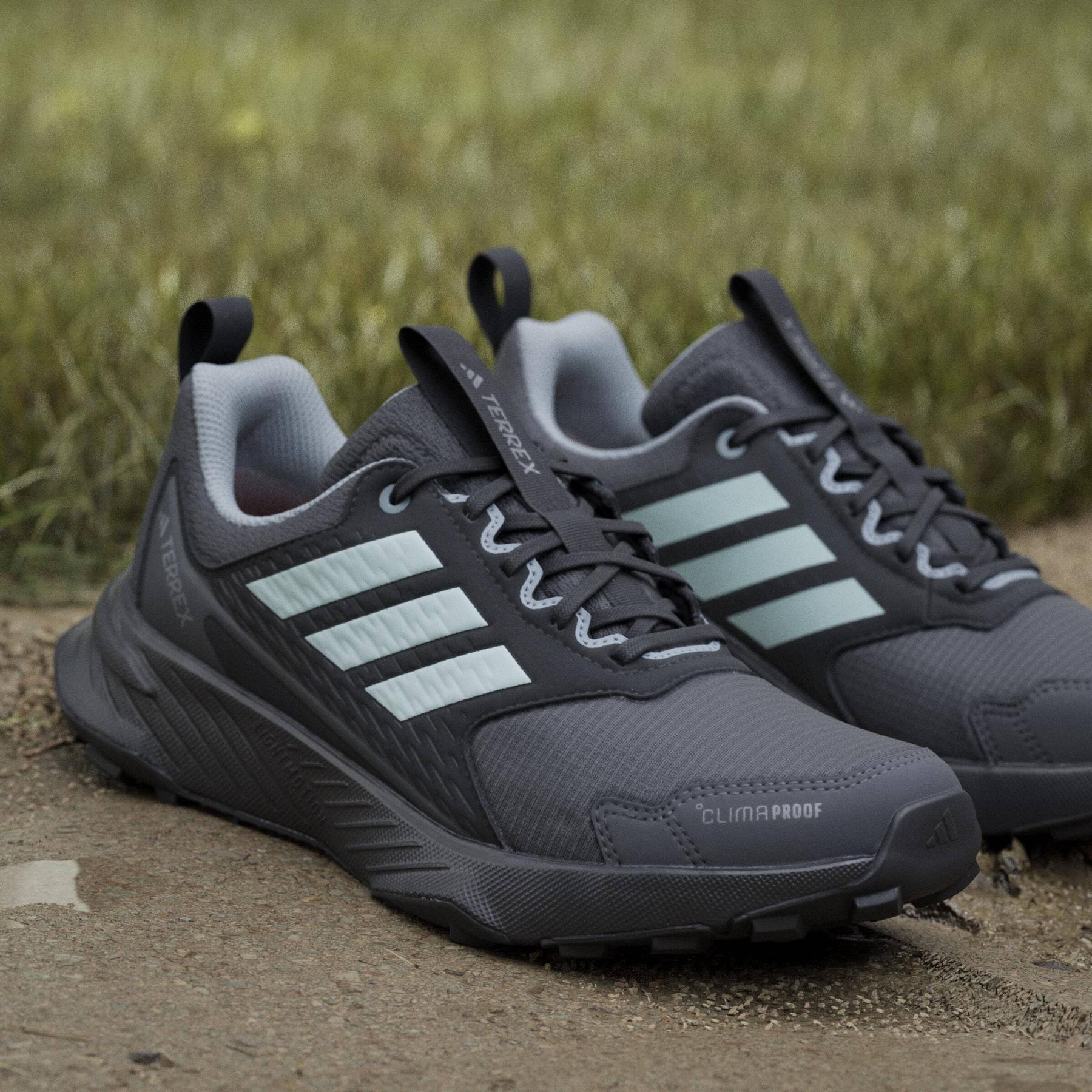 product/a/d/adidas_ji0278_21_footwear_photography_heromrktng_view_9-nw091625.jpg