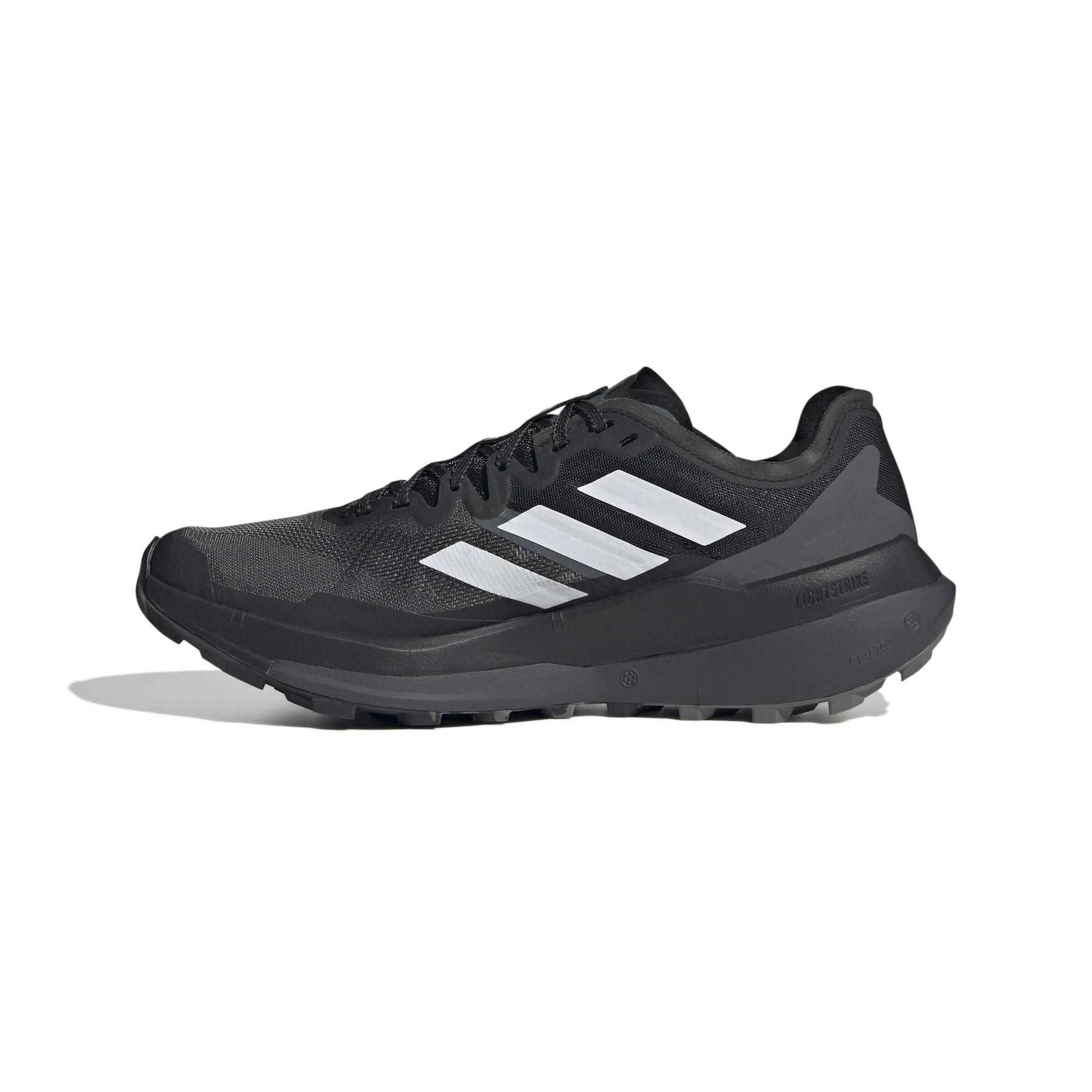 product/a/d/adidas_ji0949_5_footwear_photography_side_medial_center_view_white-nw091625.jpg