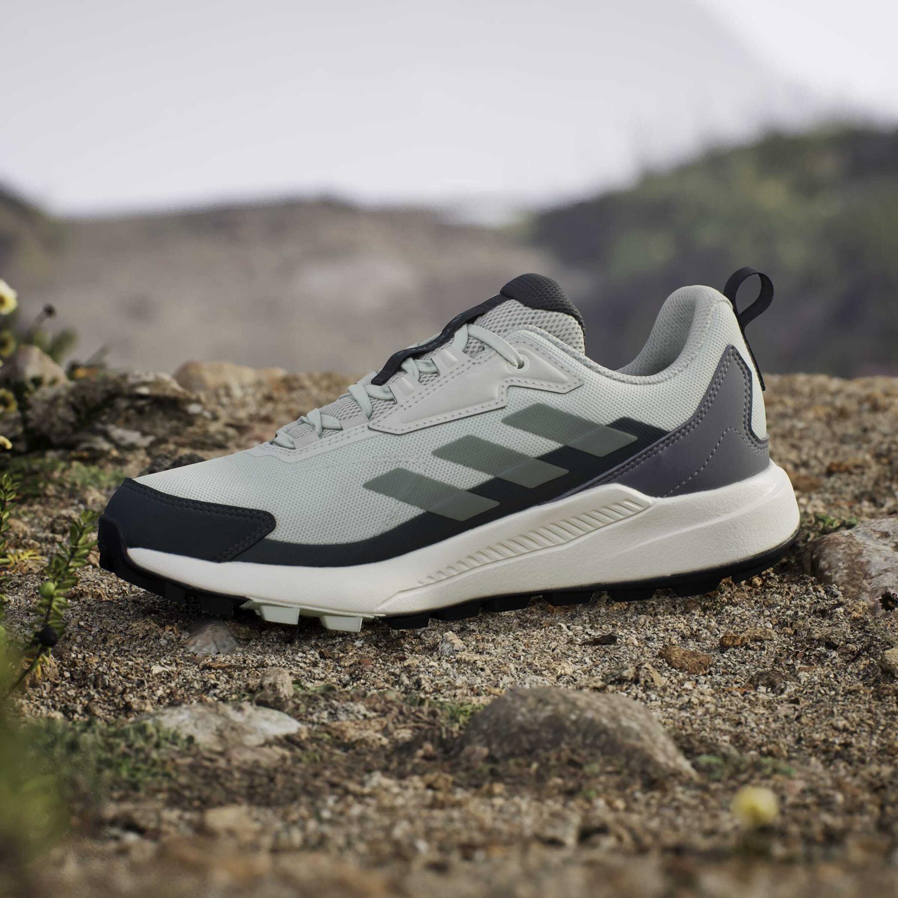 product/a/d/adidas_ji1317_20_footwear_photography_heromrktng_view_7-nw091625.jpg