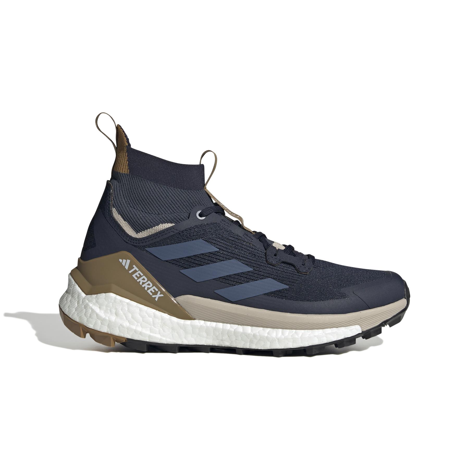 product/a/d/adidas_ji1873_1_footwear_photography_side_lateral_center_view_white-nw091625.jpg