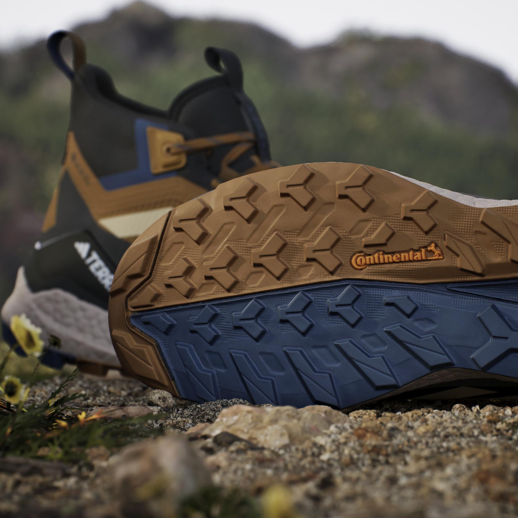 product/a/d/adidas_ji4245_24_footwear_photography_heromrktng_view_11-nw091625.jpg