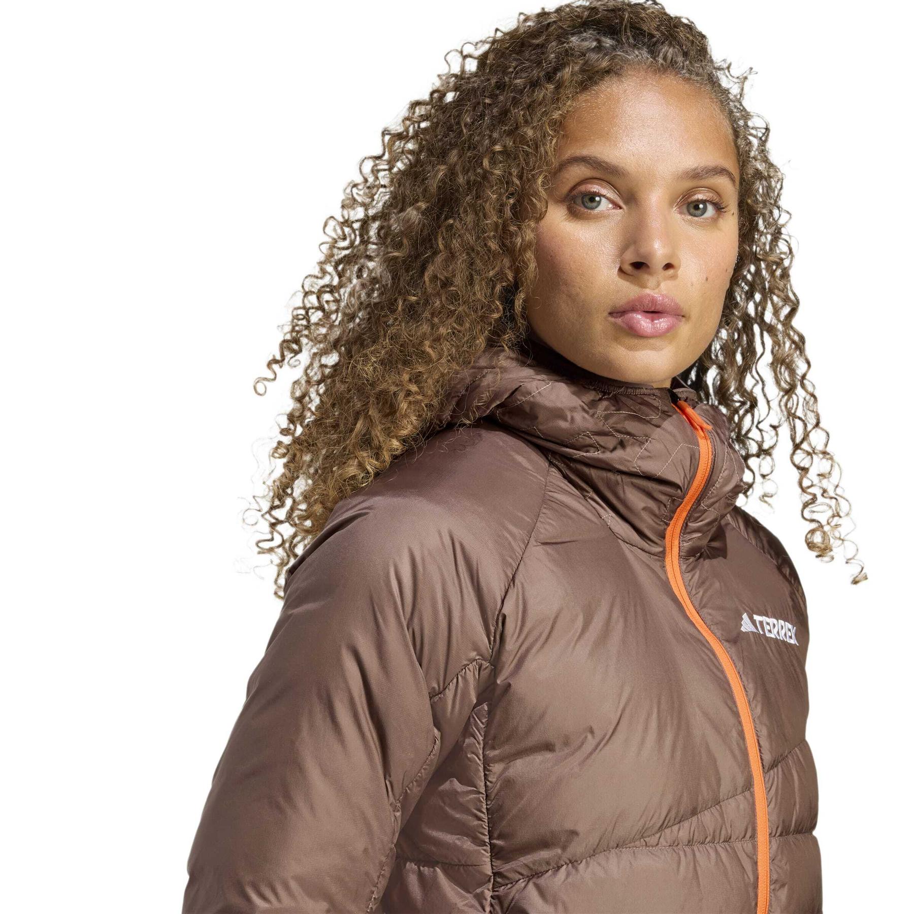product/a/d/adidas_jl5583_7_apparel_on_model_detail_view_2_white.jpg