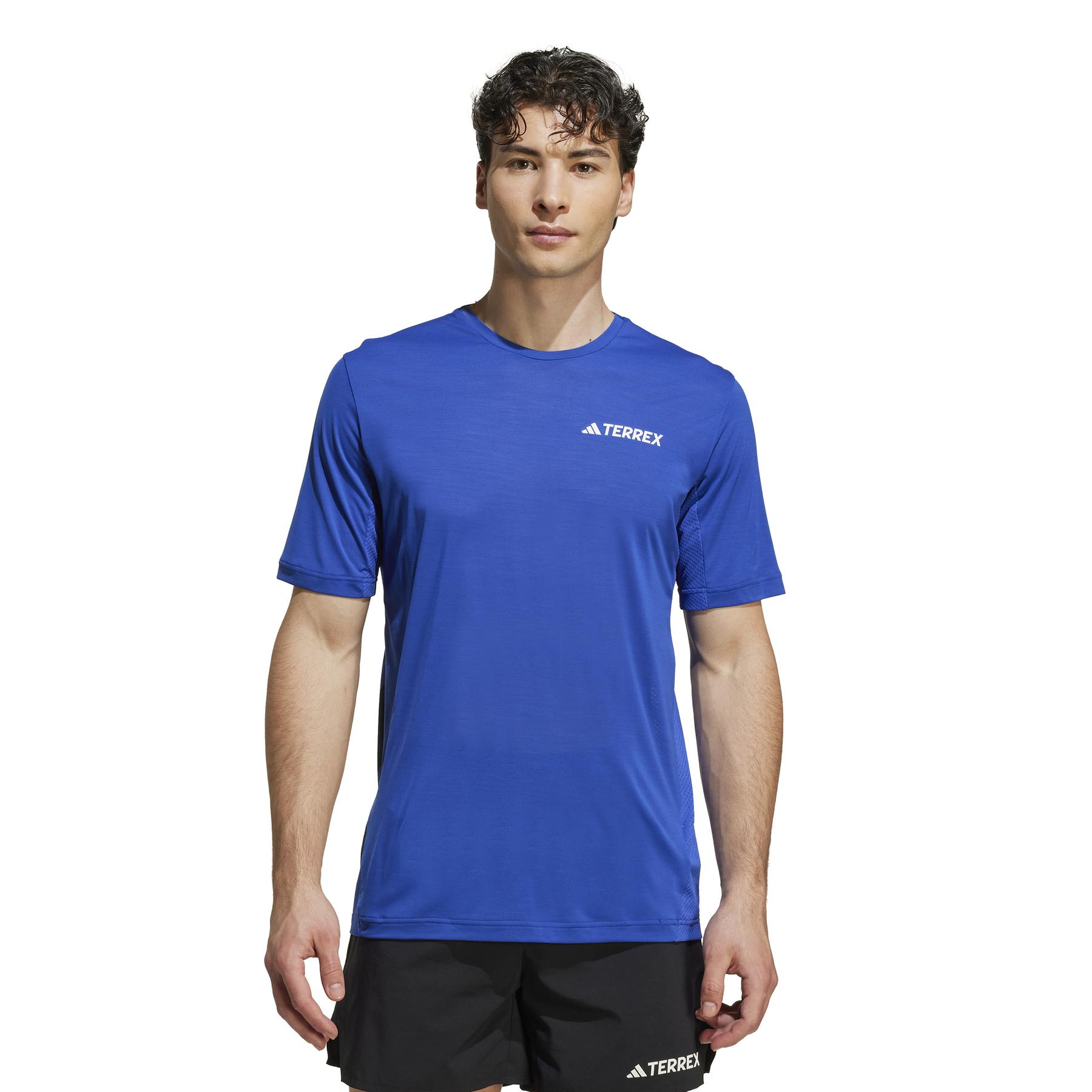 product/a/d/adidas_jn8135_selubl_2.jpg