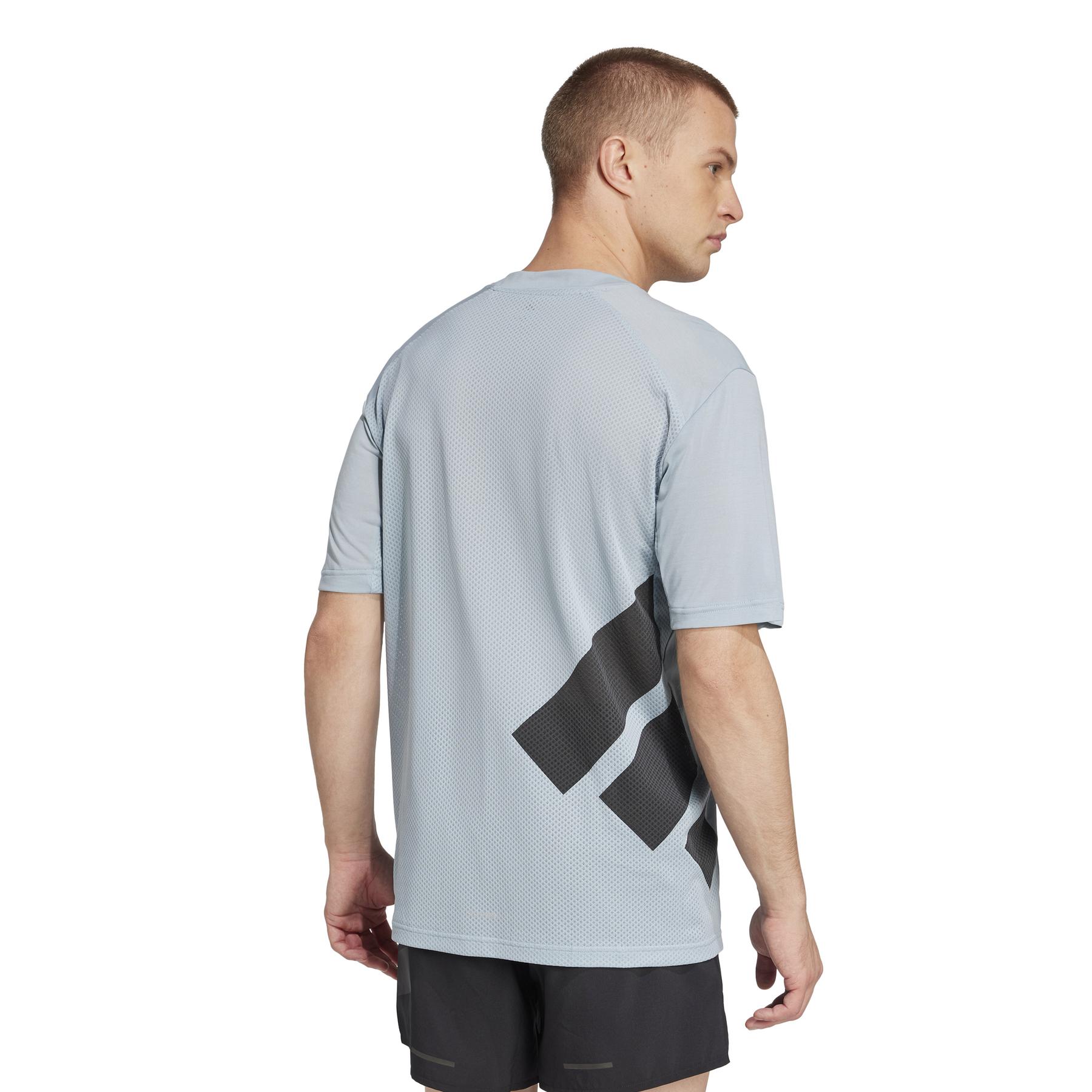 product/a/d/adidas_jn8157_maggre_3.jpg