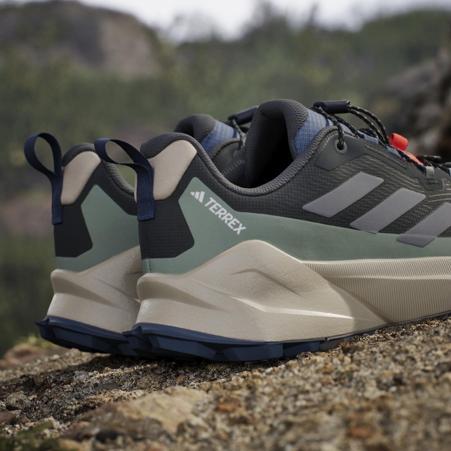 product/a/d/adidas_jp5240_23_footwear_photography_heromrktng_view_10-nw091625.jpg