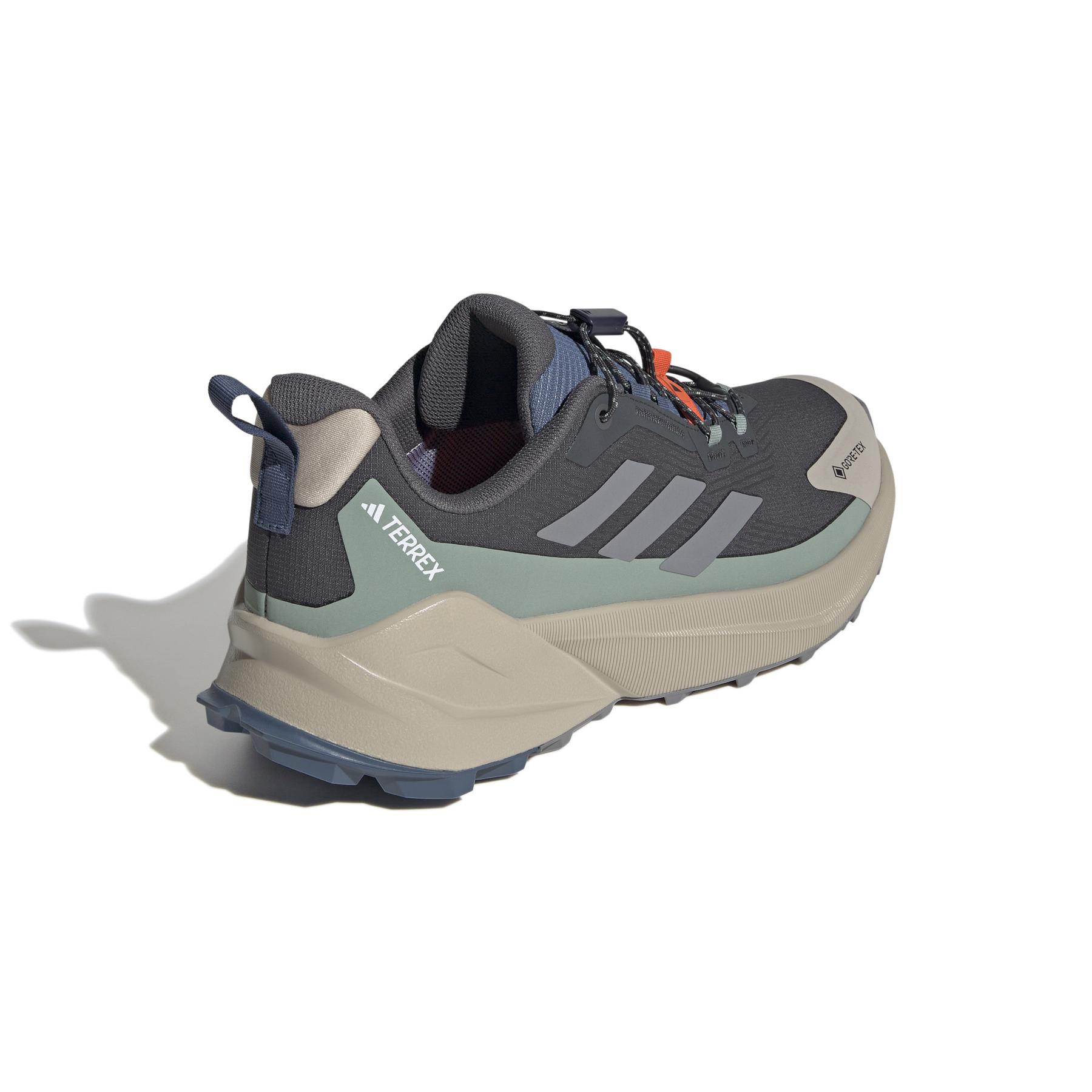 product/a/d/adidas_jp5240_7_footwear_photography_back_lateral_top_view_white-nw091625.jpg