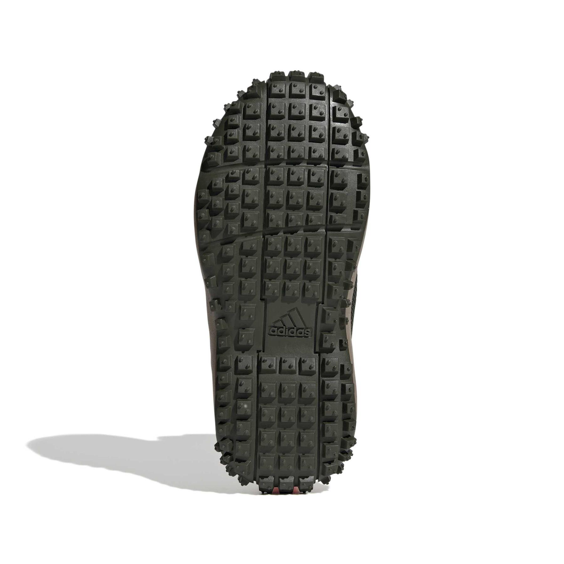 product/a/d/adidas_jp6337_4_footwear_photography_bottom_view_white.jpg