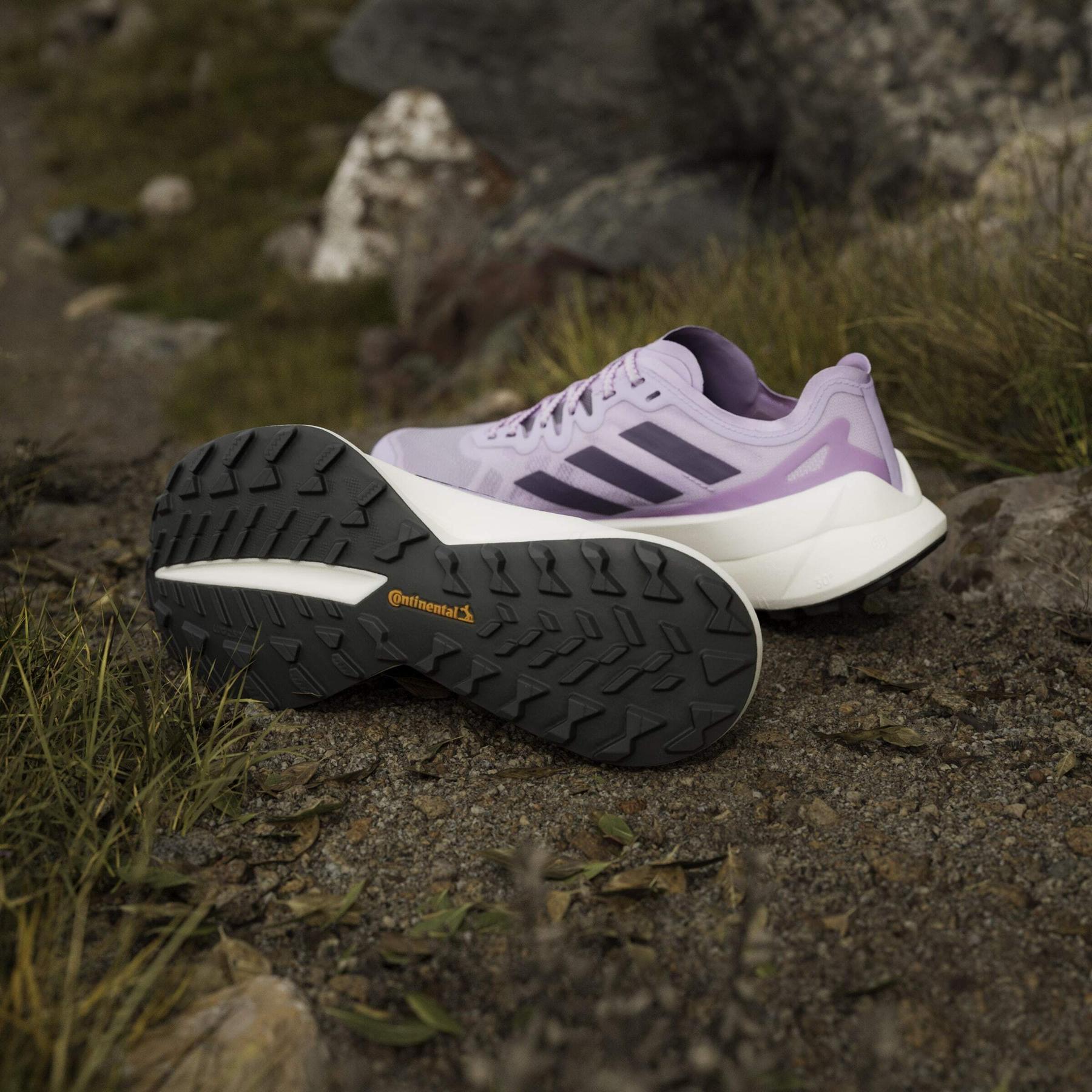 product/a/d/adidas_jq1616_17_footwear_photography_heromrktng_view_4-nw091625.jpg