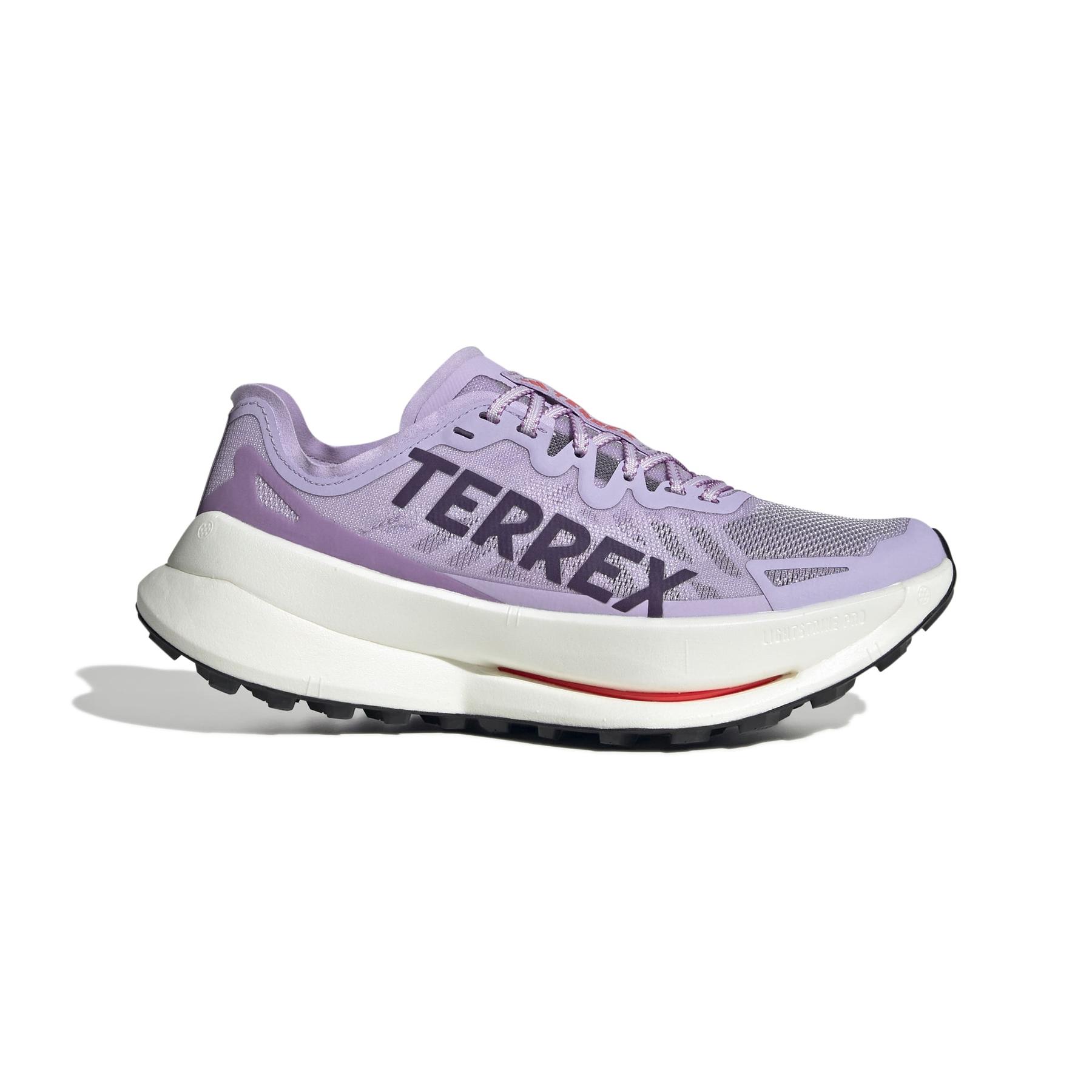 product/a/d/adidas_jq1616_1_footwear_photography_side_lateral_center_view_white-nw091625.jpg