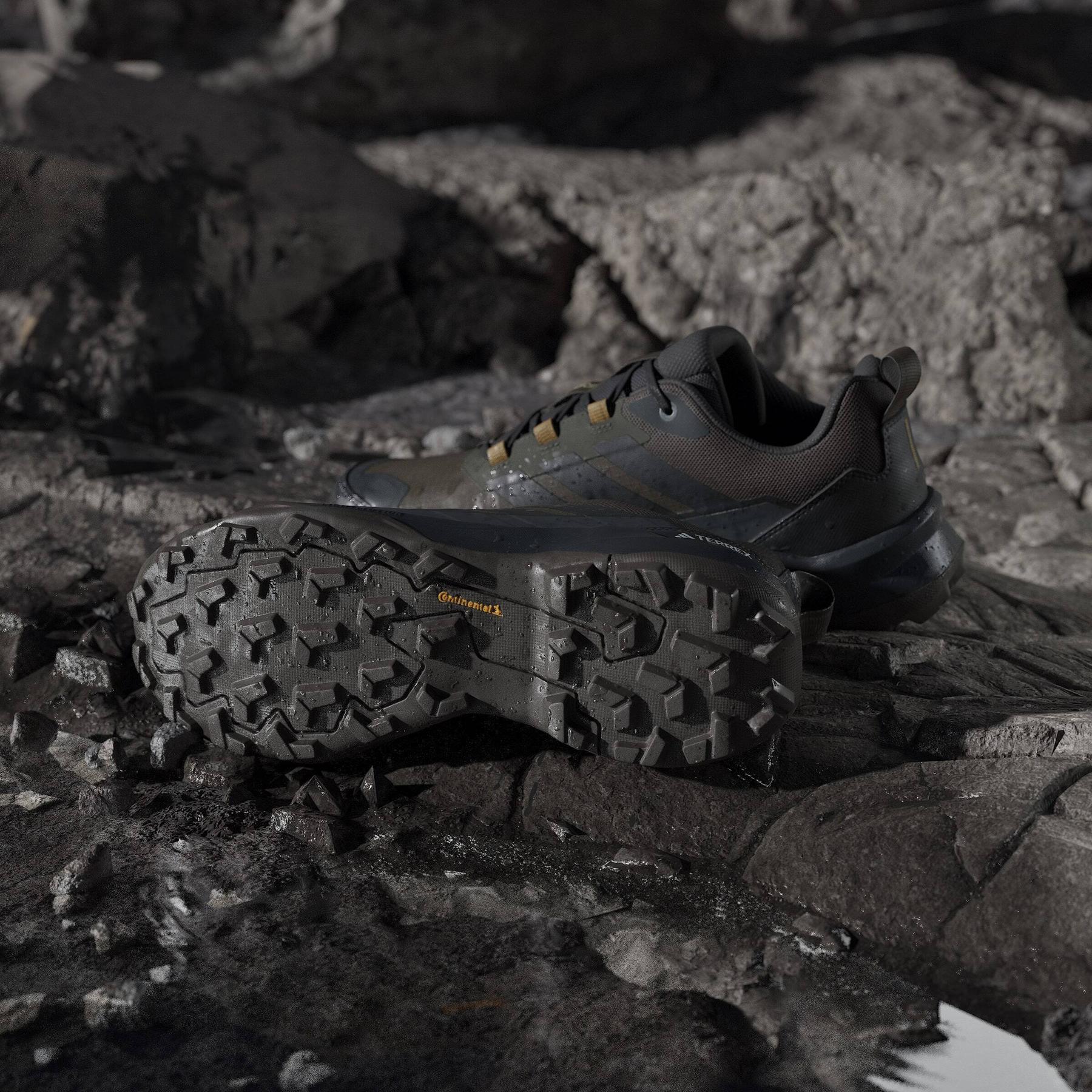 product/a/d/adidas_jq2213_17_footwear_photography_heromrktng_view_4-nw091625.jpg