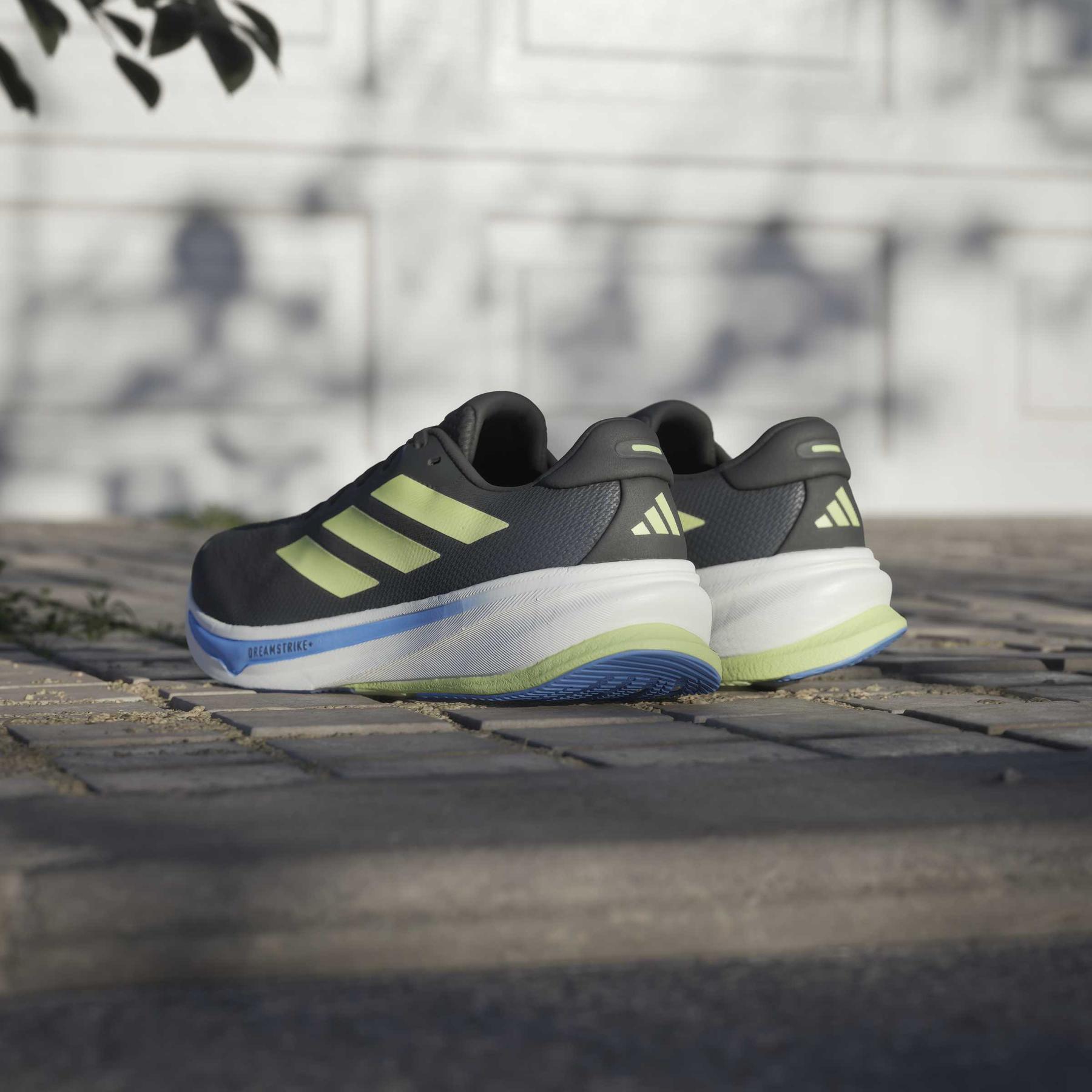 product/a/d/adidas_jq7702_20_footwear_photography_heromrktng_view_6-nw091625.jpg