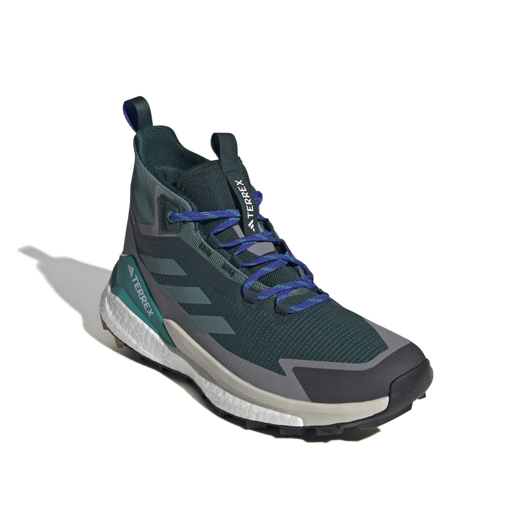 product/a/d/adidas_jq9900_6_footwear_photography_front_lateral_top_view_white-nw091625.jpg
