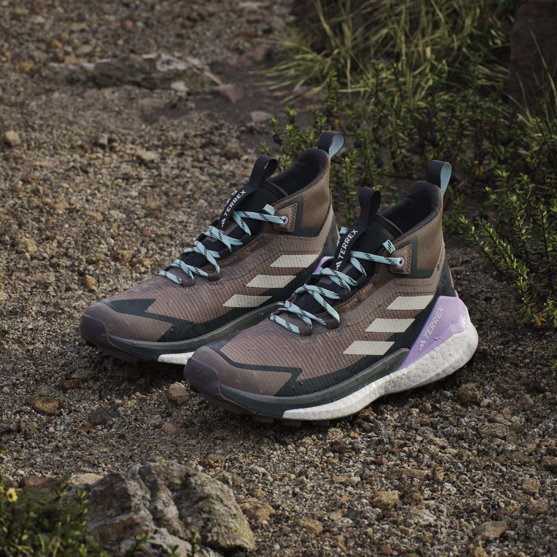 product/a/d/adidas_jq9901_17_footwear_photography_heromrktng_view_5-nw091625.jpg
