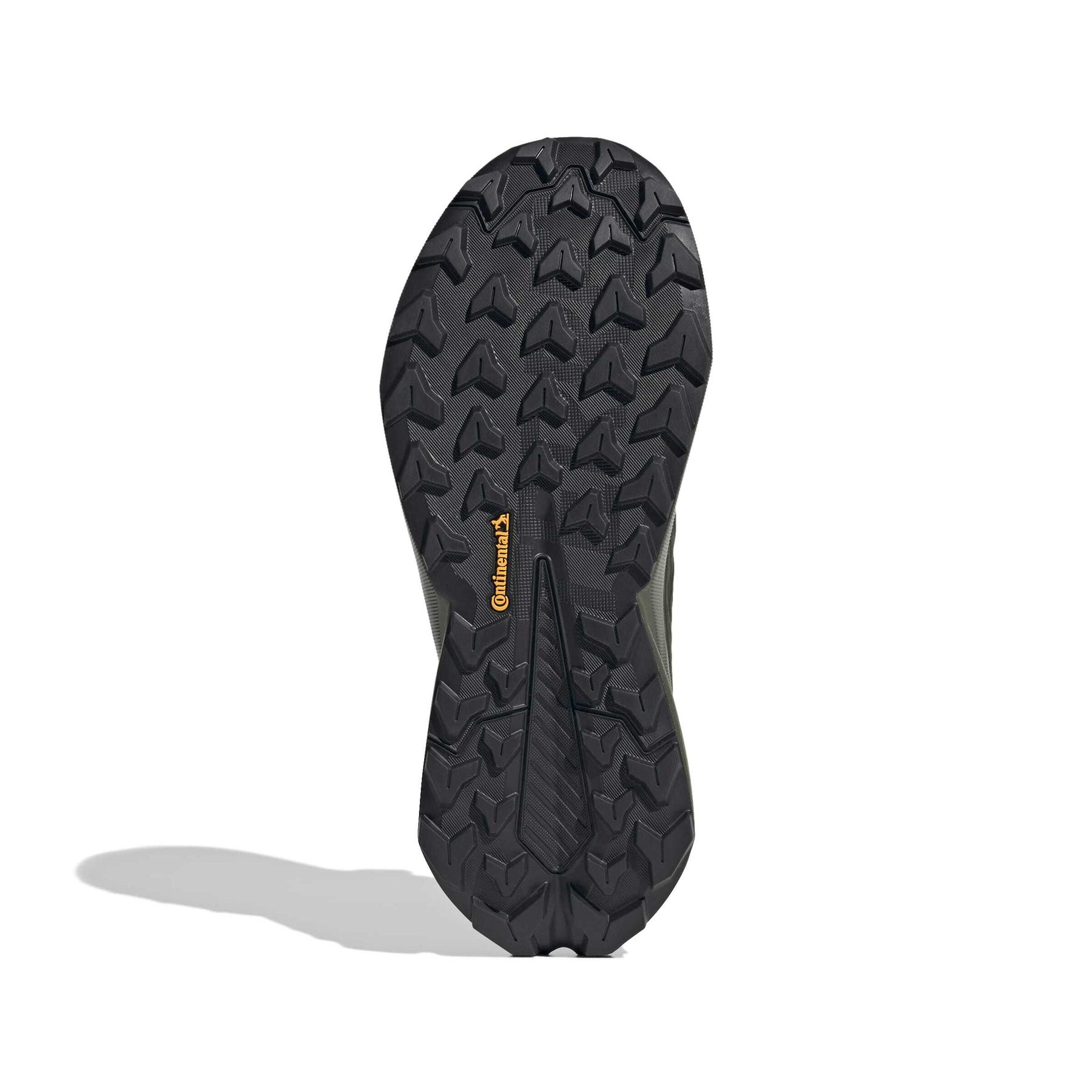 product/a/d/adidas_jq9918_4_footwear_photography_bottom_view_white-nw091625.jpg