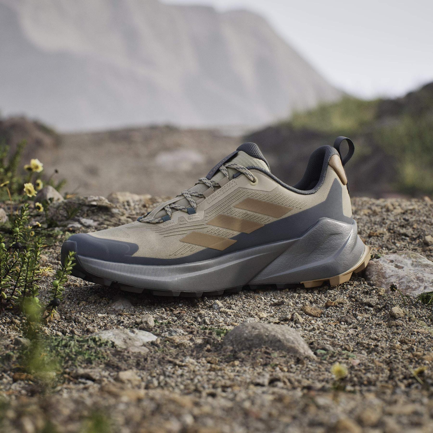 product/a/d/adidas_jq9924_20_footwear_photography_heromrktng_view_7-nw091625.jpg