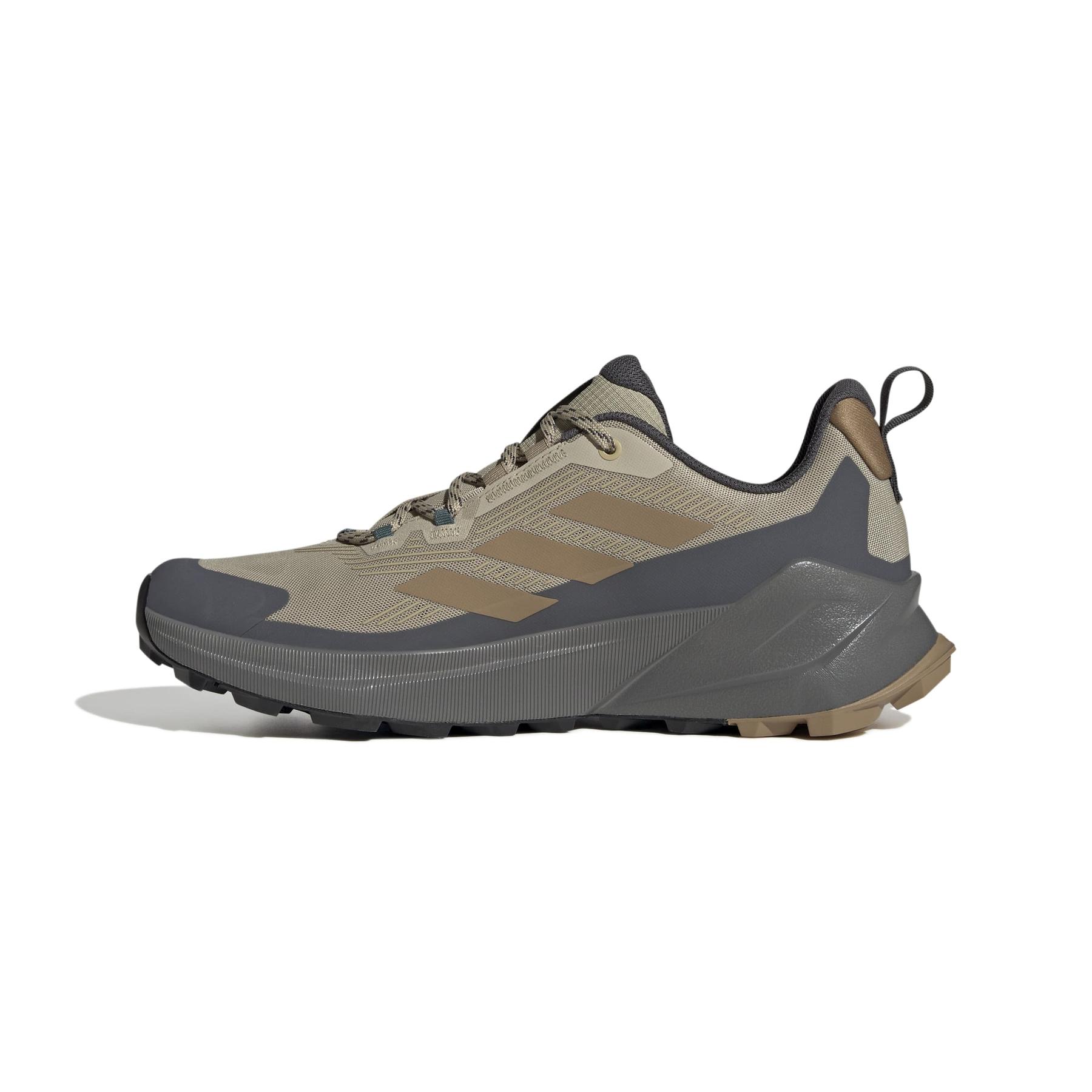 product/a/d/adidas_jq9924_5_footwear_photography_side_medial_center_view_white-nw091625.jpg