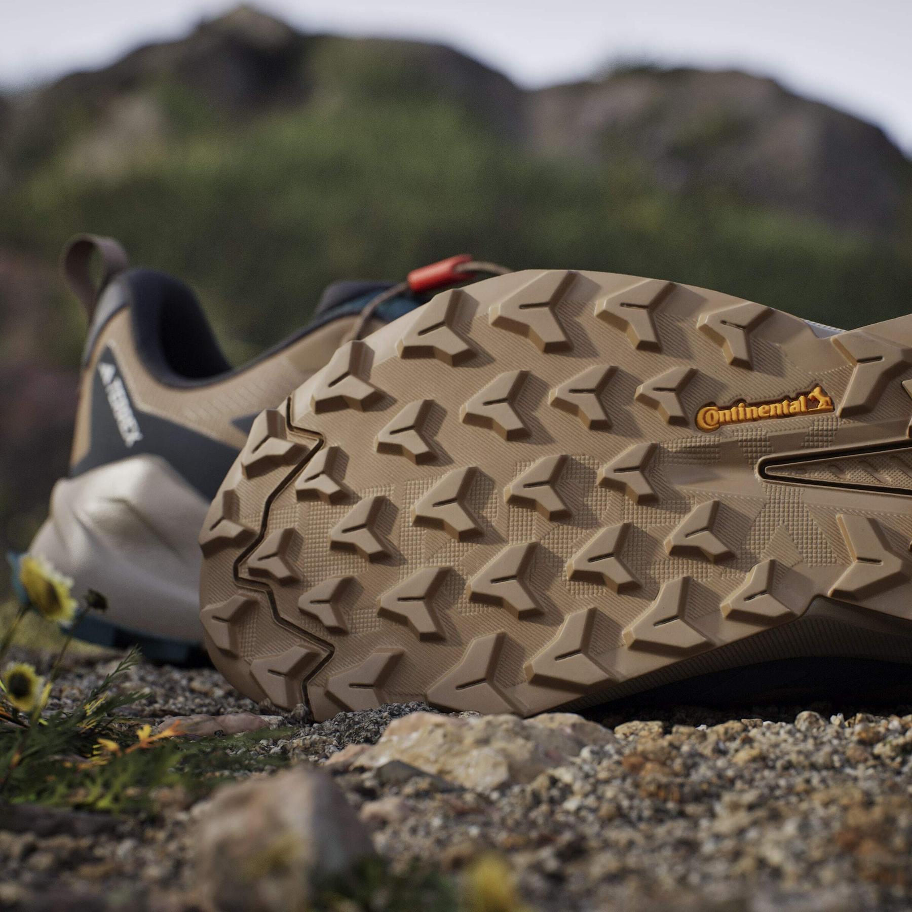 product/a/d/adidas_jq9942_23_footwear_photography_heromrktng_view_11-nw091625.jpg