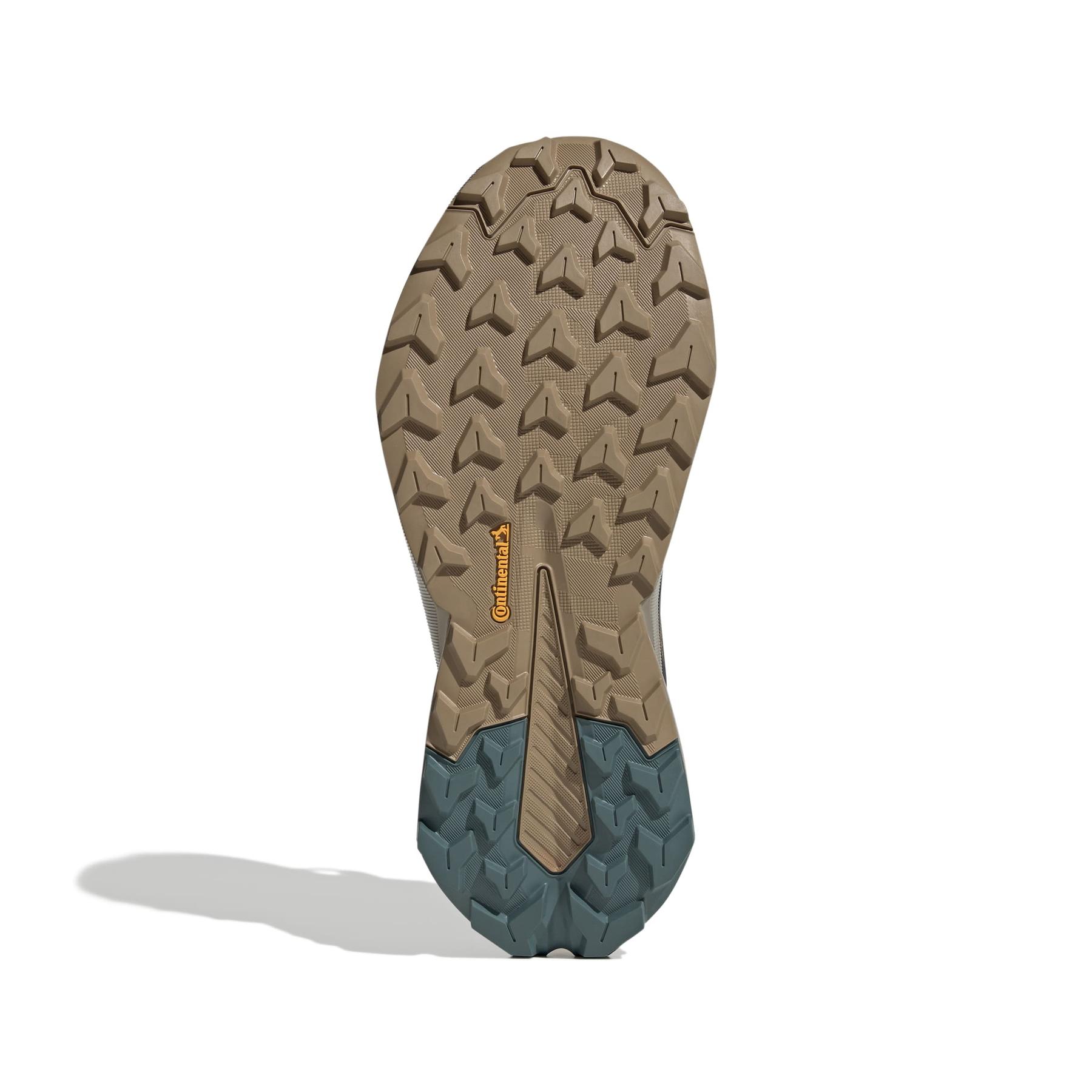 product/a/d/adidas_jq9942_4_footwear_photography_bottom_view_white-nw091625.jpg