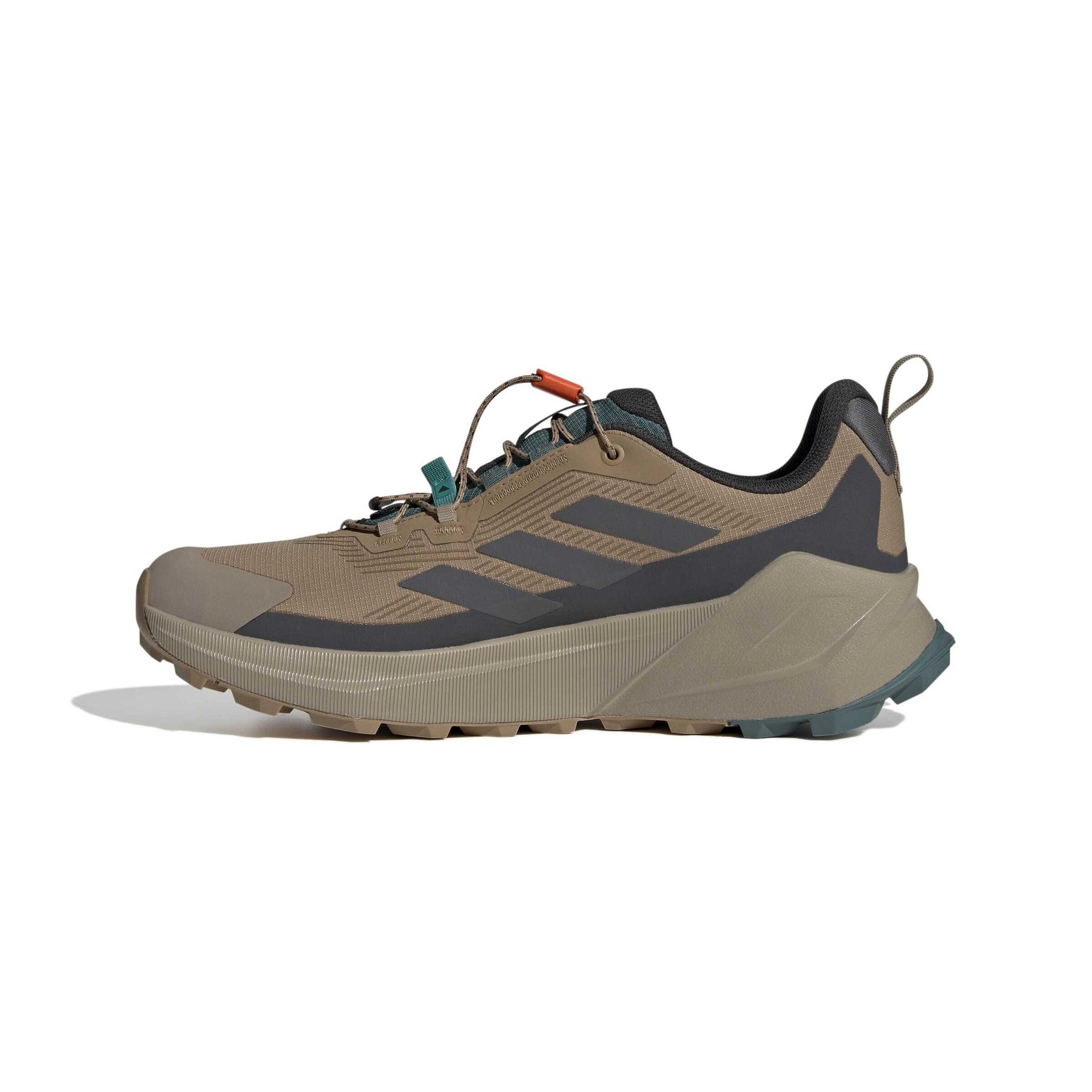 product/a/d/adidas_jq9942_5_footwear_photography_side_medial_center_view_white-nw091625.jpg