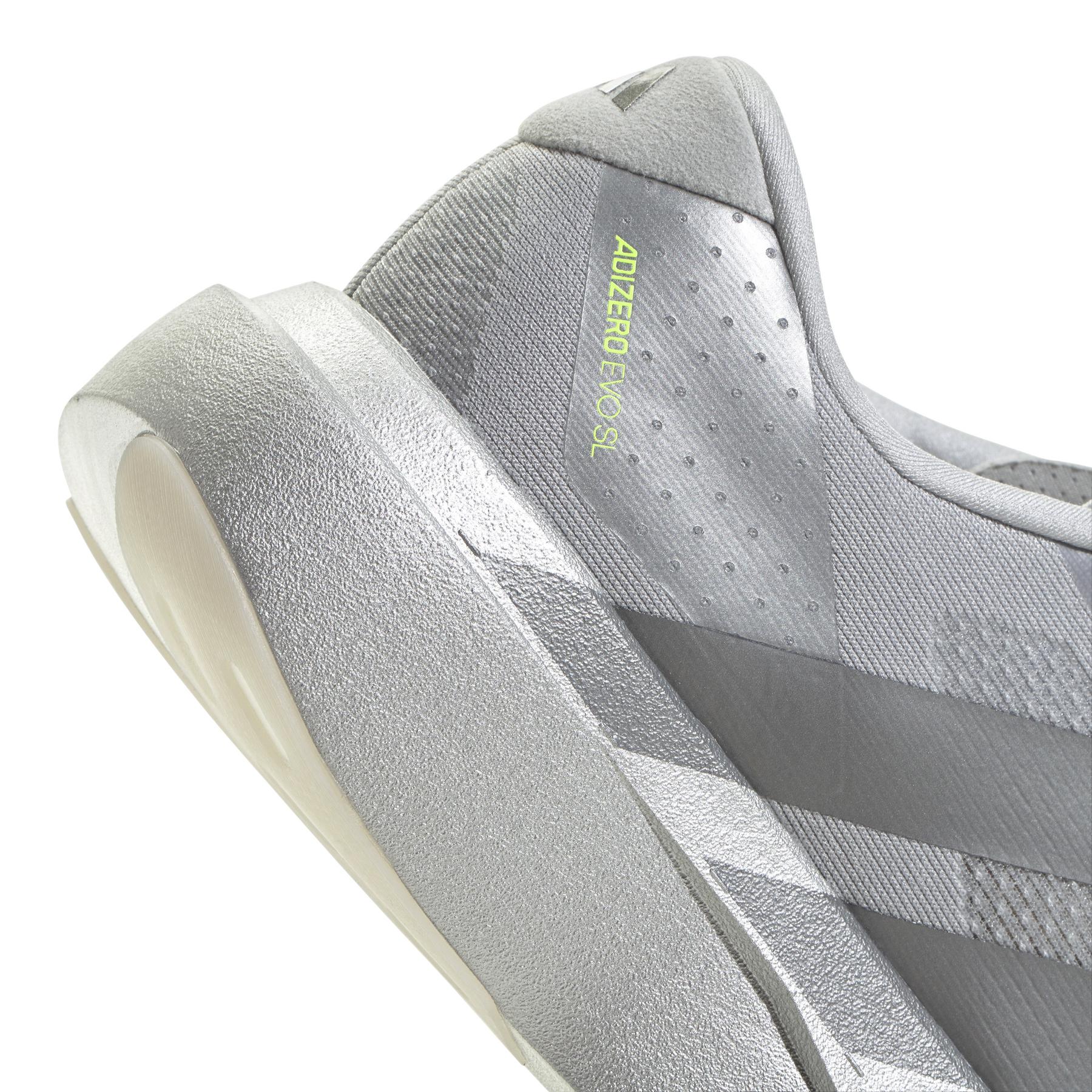 product/a/d/adidas_jr3419_9_footwear_photography_detail_view_2_white.jpg