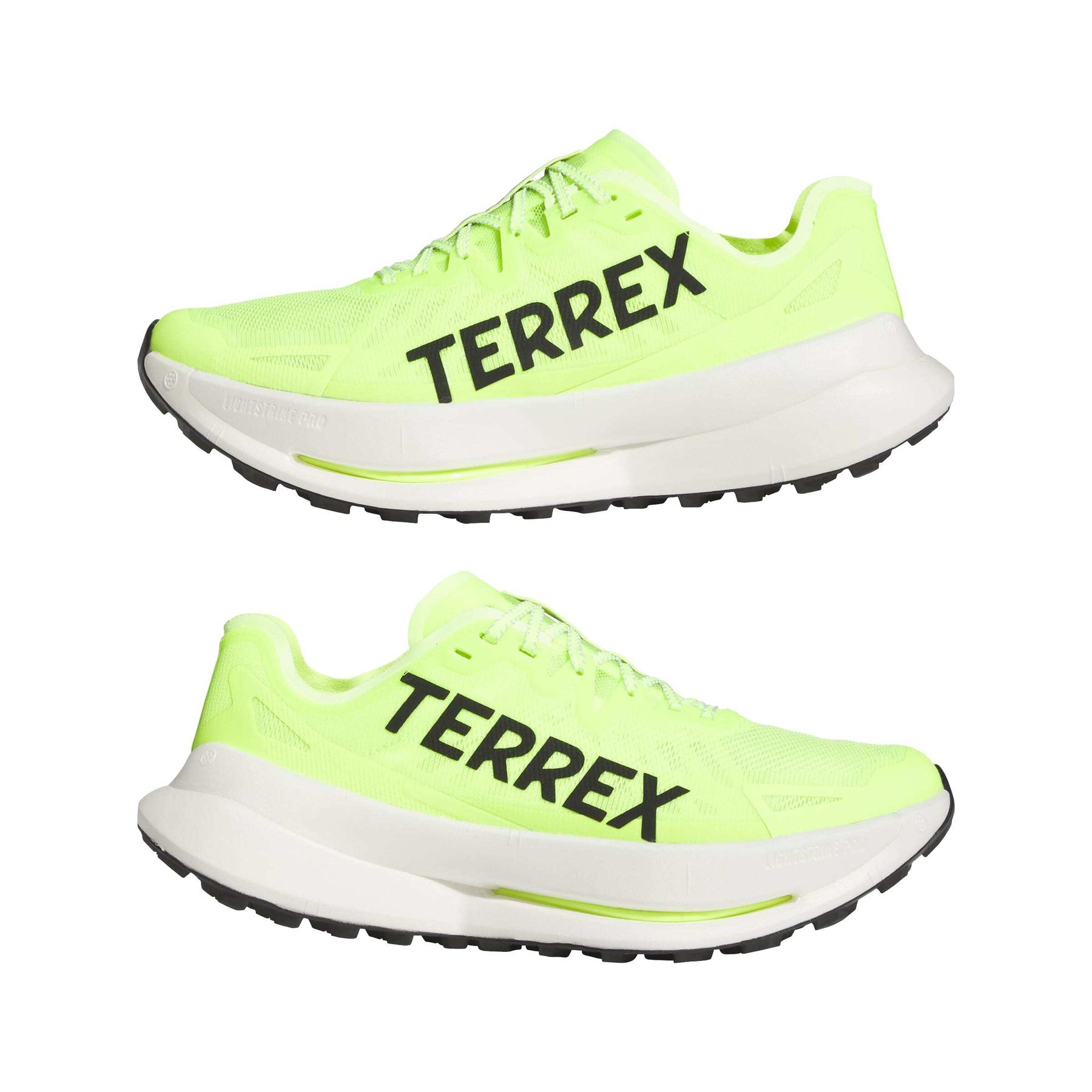 product/a/d/adidas_jr5217_10_footwear_photography_mirrored_pair_view_white-nw091725.jpg