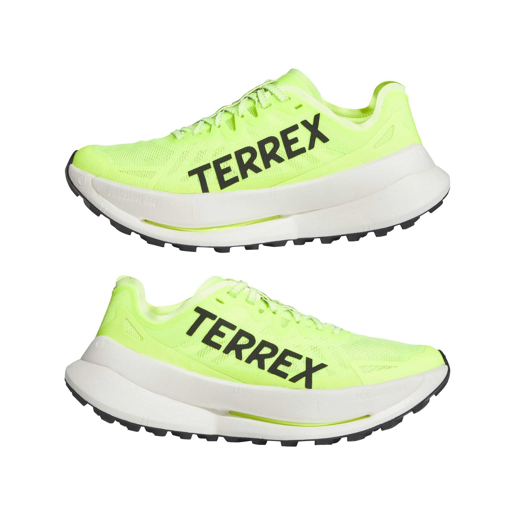 product/a/d/adidas_jr5218_10_footwear_photography_mirrored_pair_view_white-nw091725.jpg