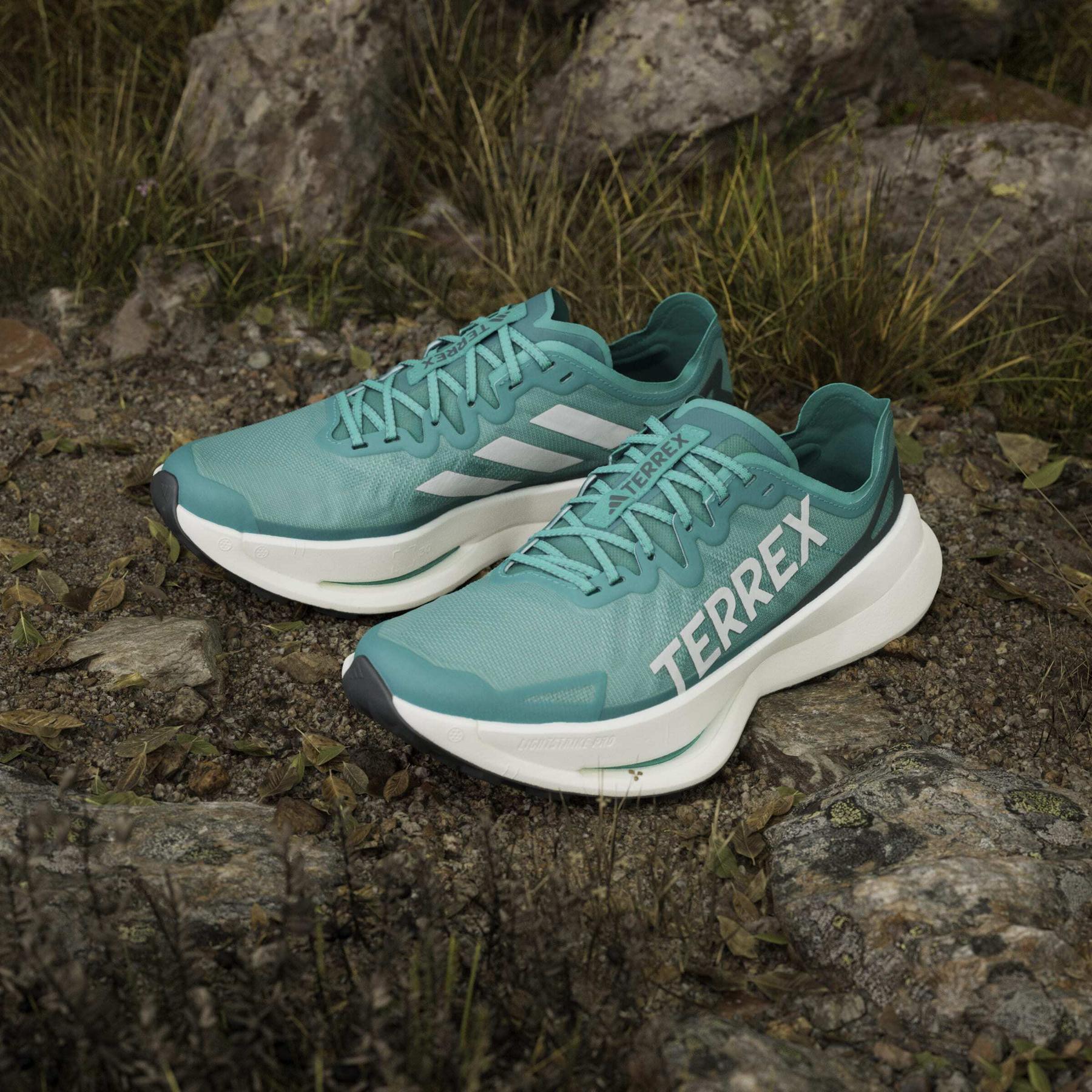product/a/d/adidas_jr5238_18_footwear_photography_heromrktng_view_5-nw091725.jpg