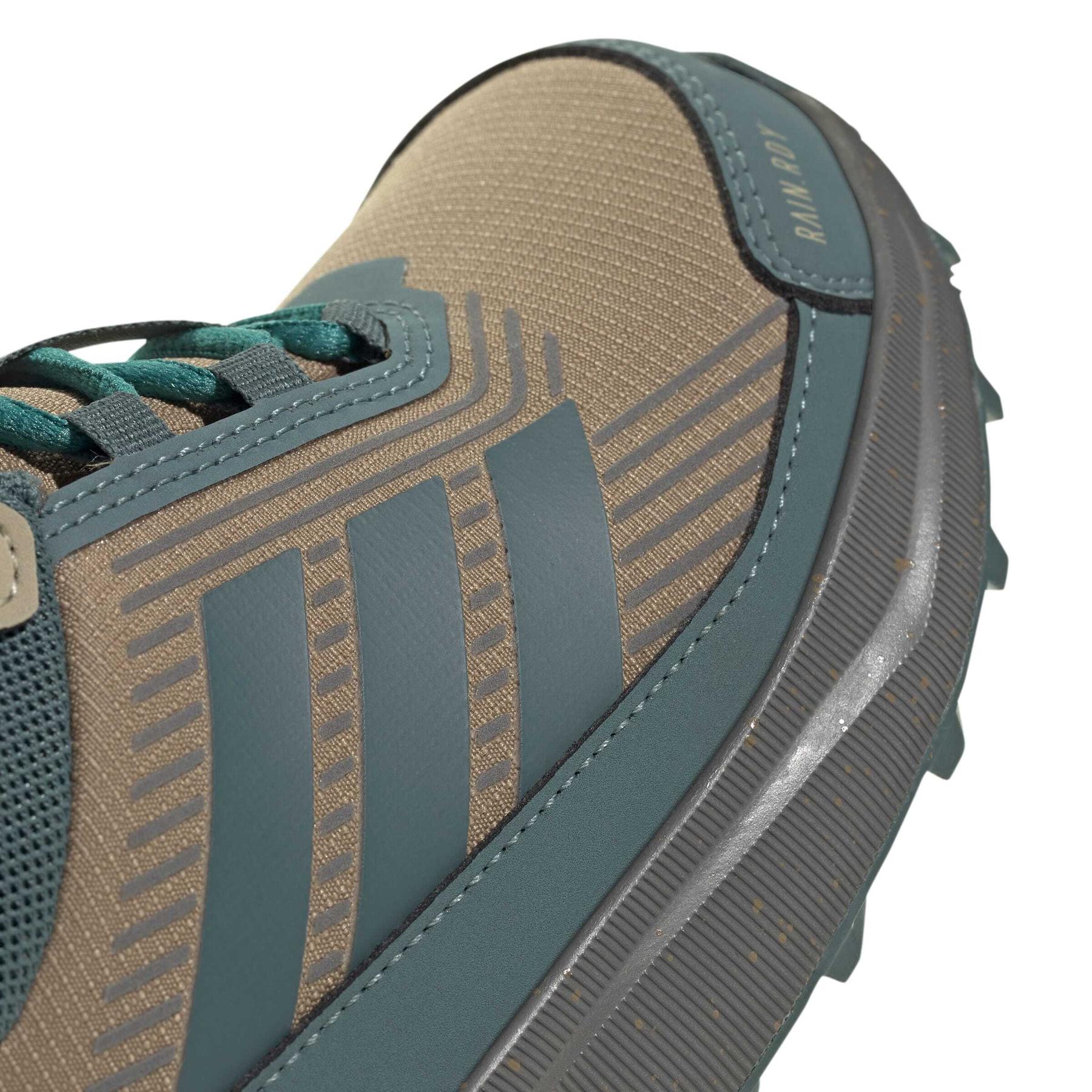 product/a/d/adidas_js2936_9_footwear_photography_detail_view_2_white-nw091725.jpg