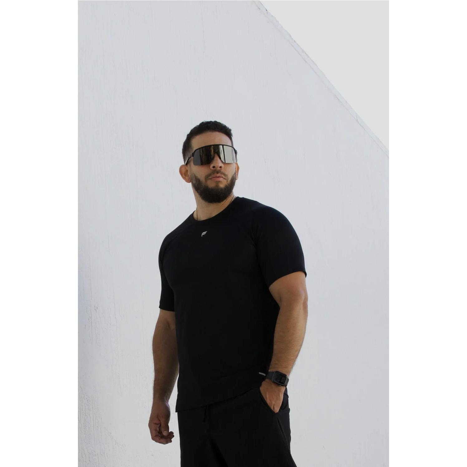 product/f/a/fabletics_ss2356392-0001_black_7.jpg