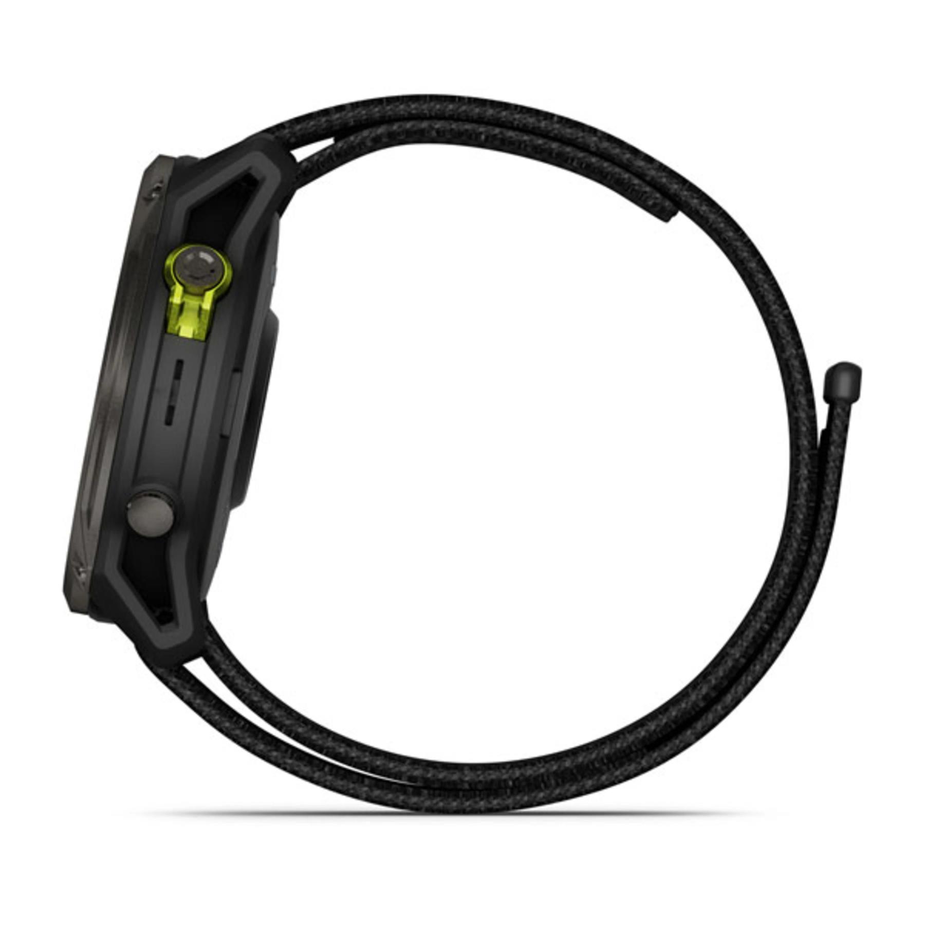 product/g/a/garmin_010-02751-01_noir-carbon-gray_6.jpg