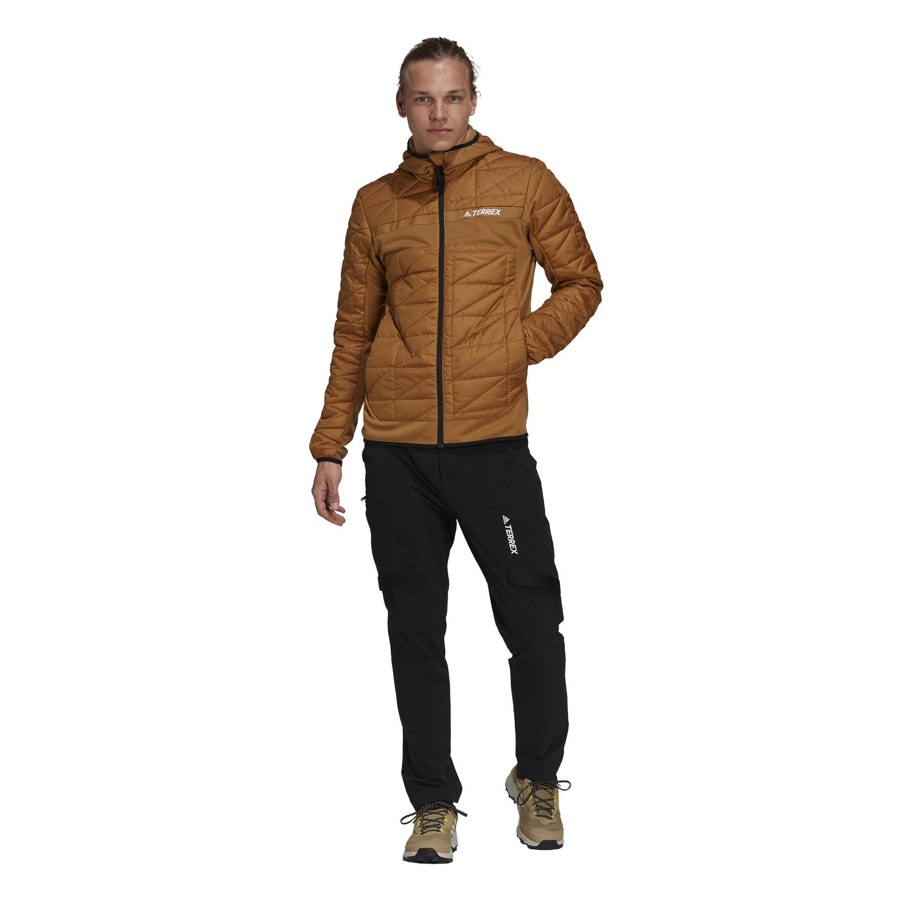 product/g/p/gp2633_app_on-model_standard-outfit_white.jpg