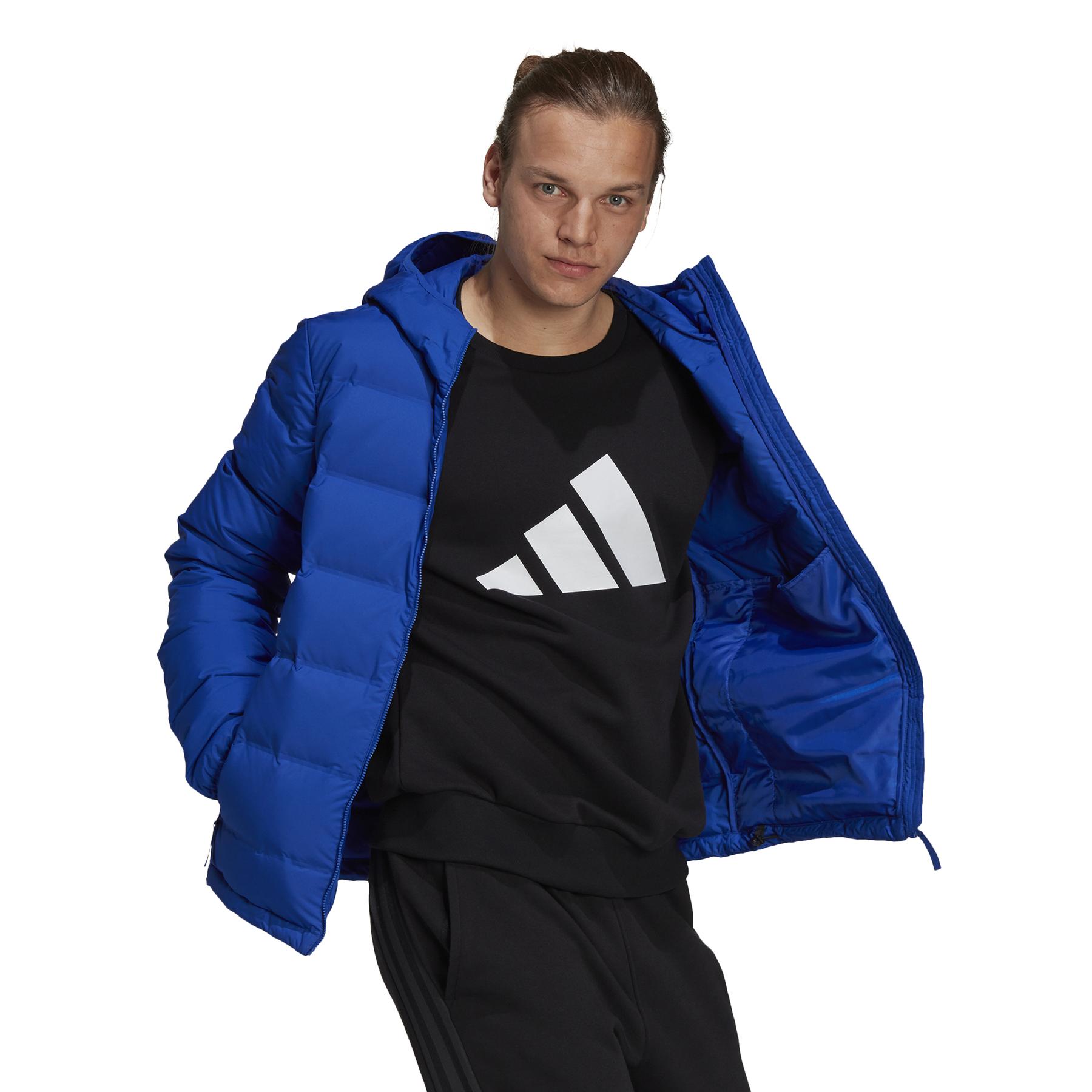 product/g/q/gq7145_app_on-model_walking_white.jpg