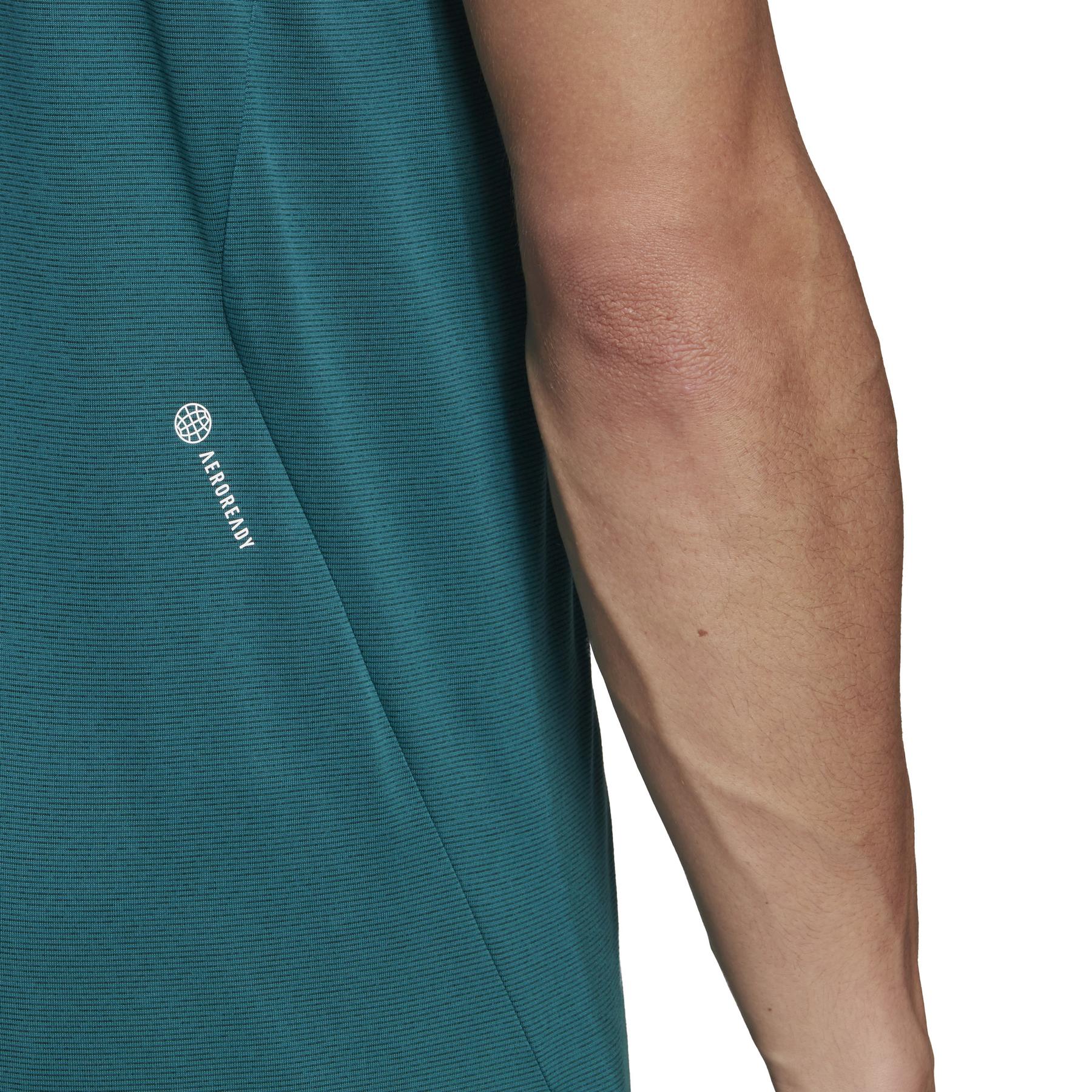 product/h/6/h61184_8_apparel_on_model_detail_view_2_white.jpg