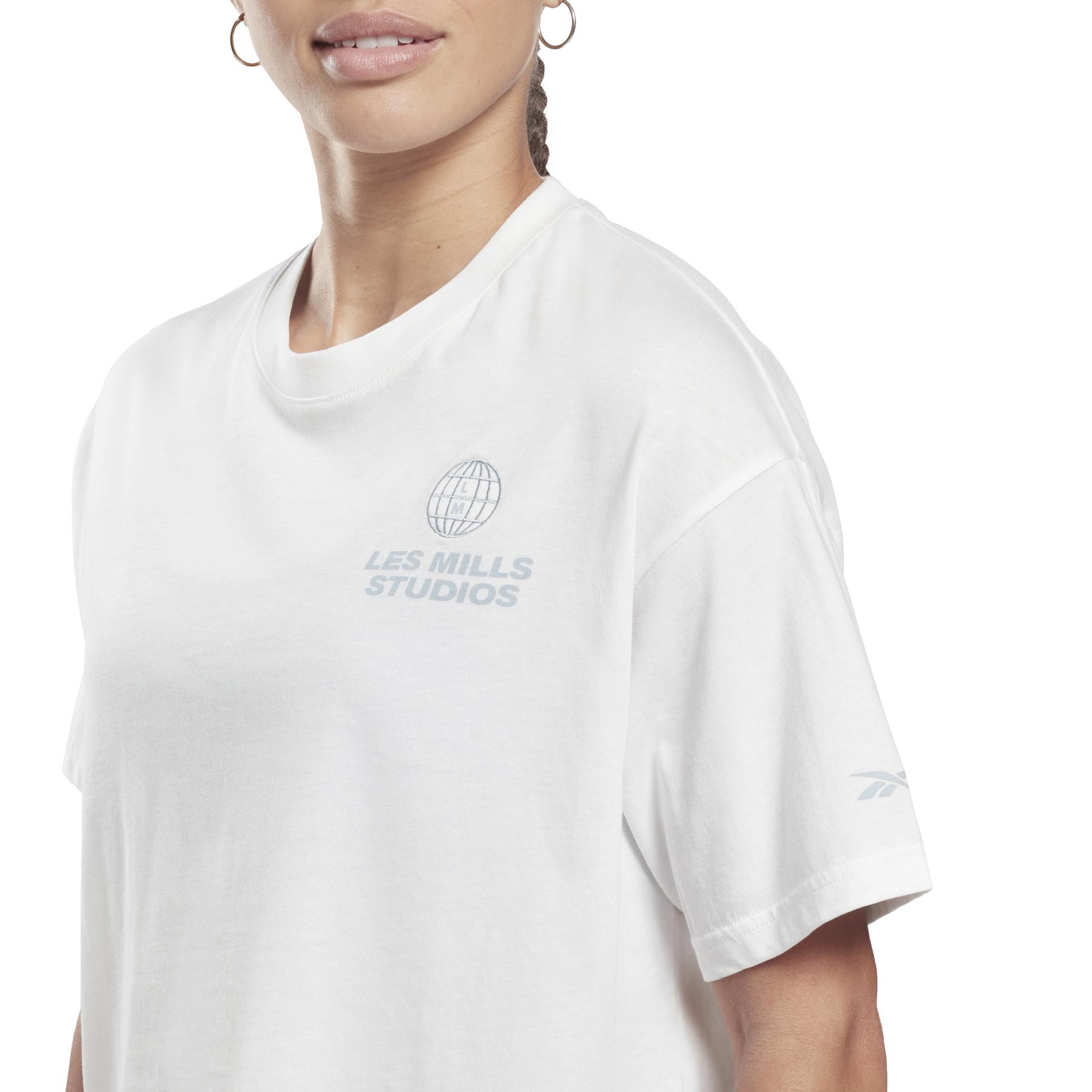 product/h/d/hd4136_app_on-model_detail-1_white.jpg