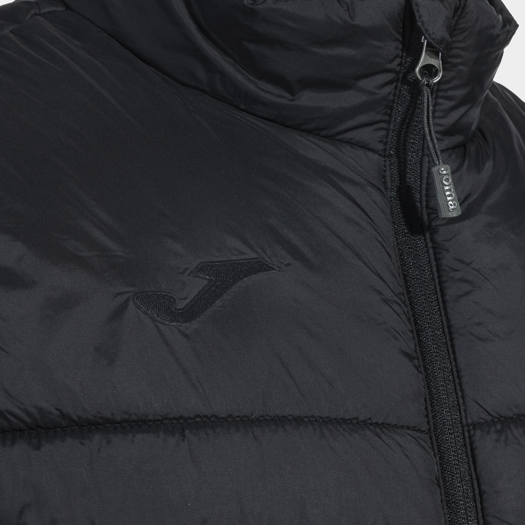 product/j/o/joma_103795.100_noir_3.jpg