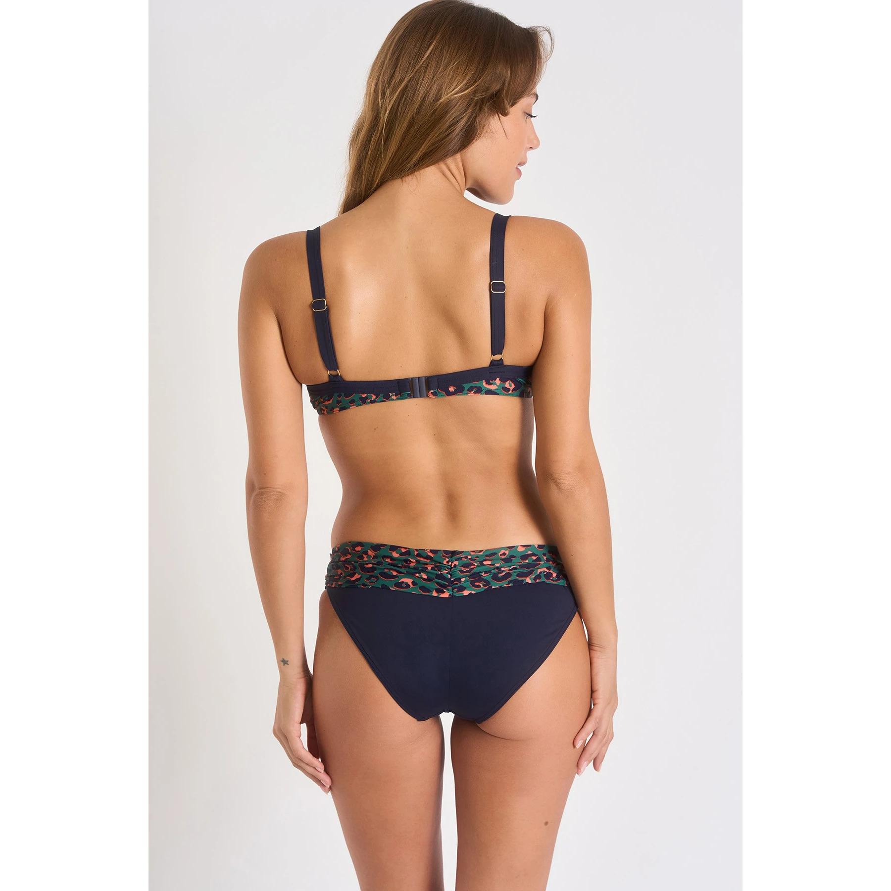 product/l/i/livia_23e-saskia_c_pervan_zhq77_bouteille_4.jpg